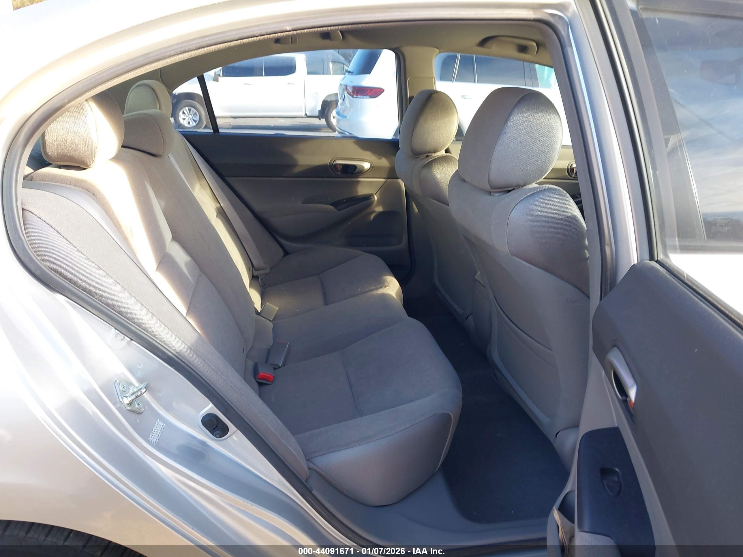HONDA CIVIC image 8