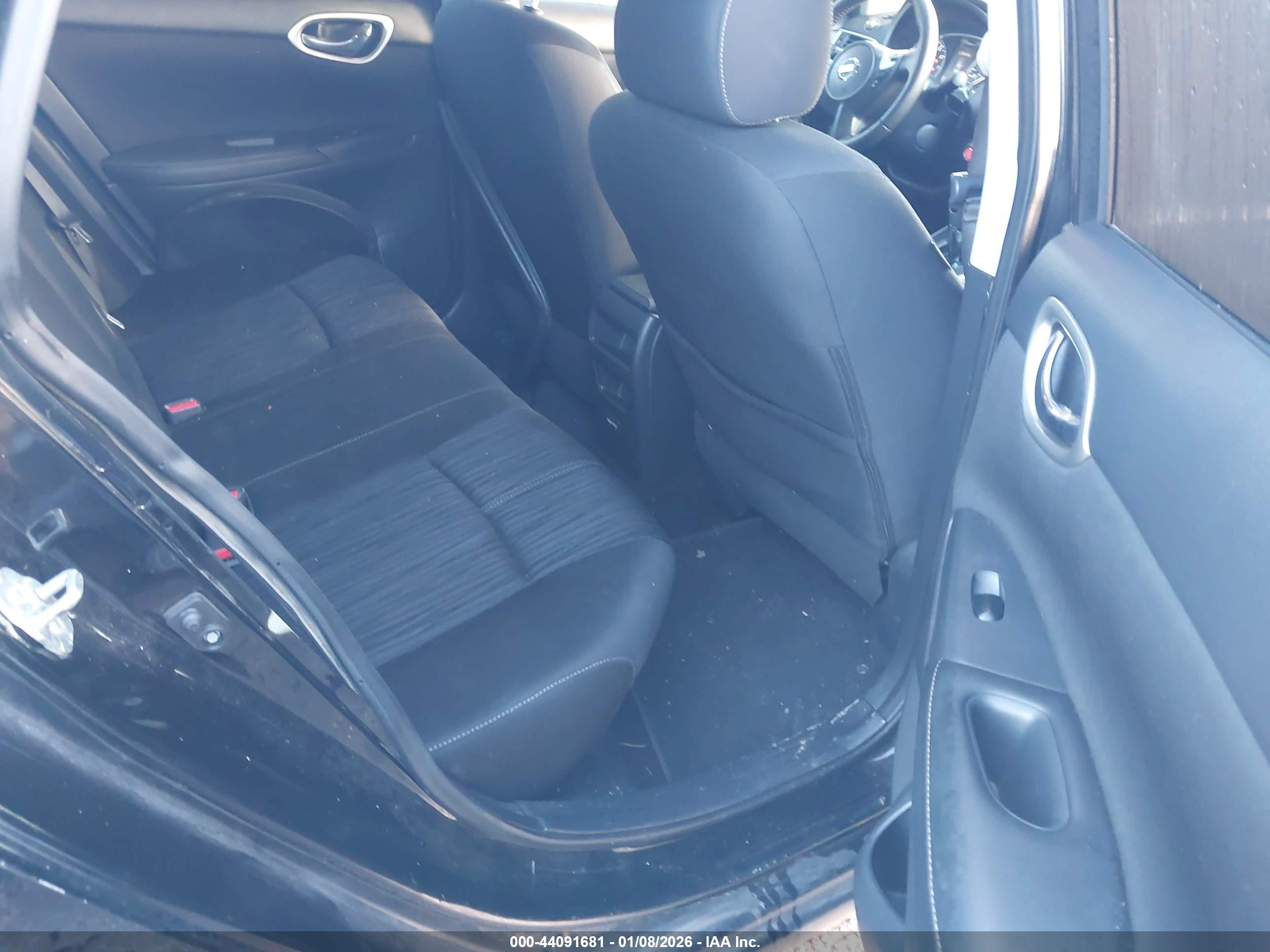 NISSAN SENTRA image 8