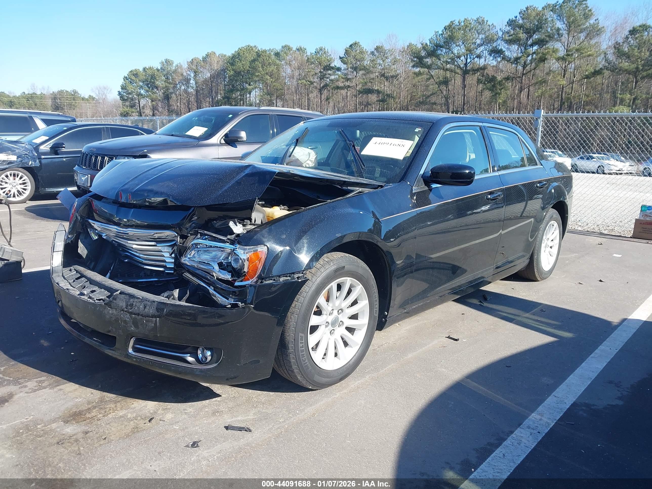 CHRYSLER 300 image 2
