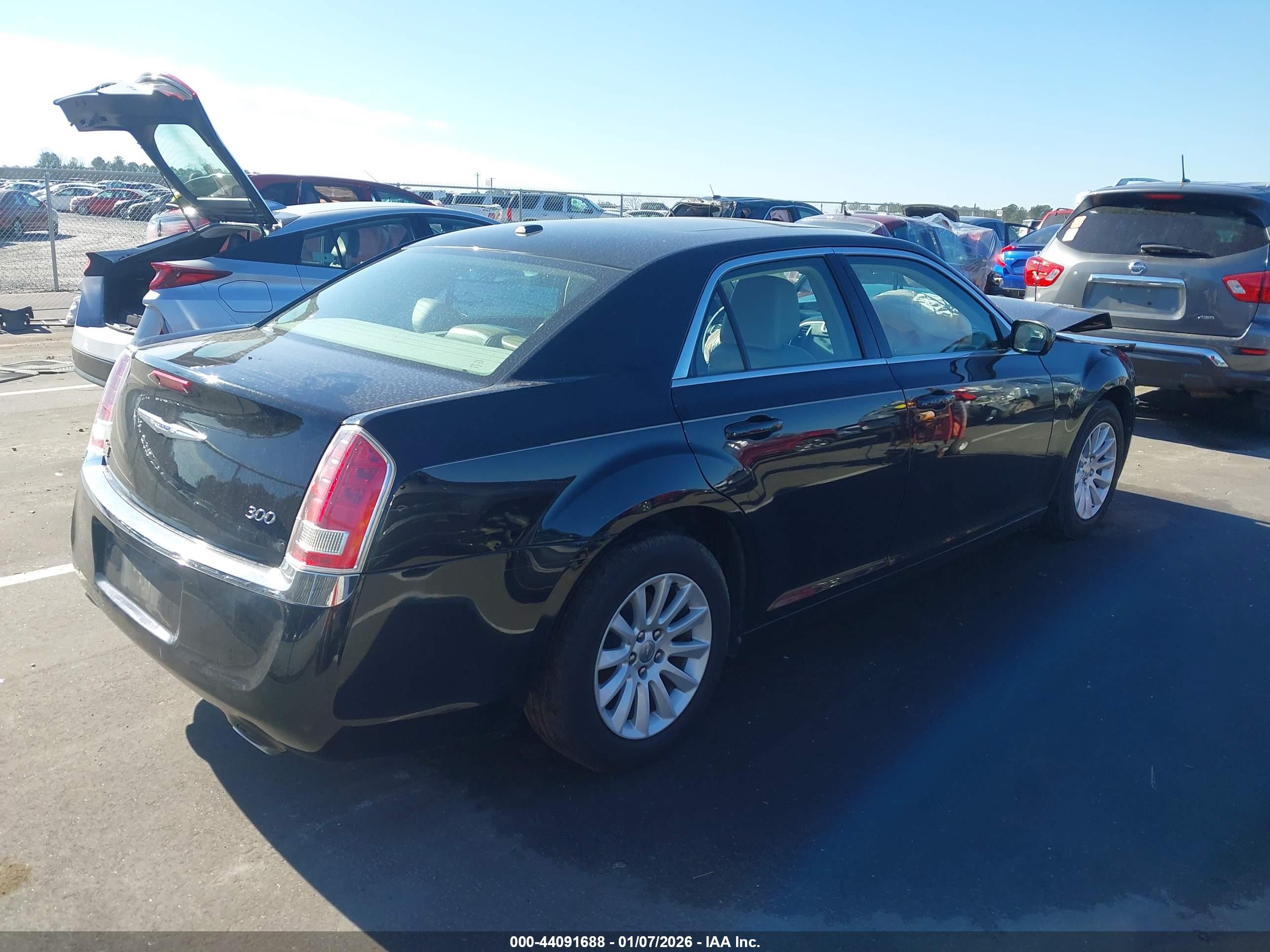 CHRYSLER 300 image 4