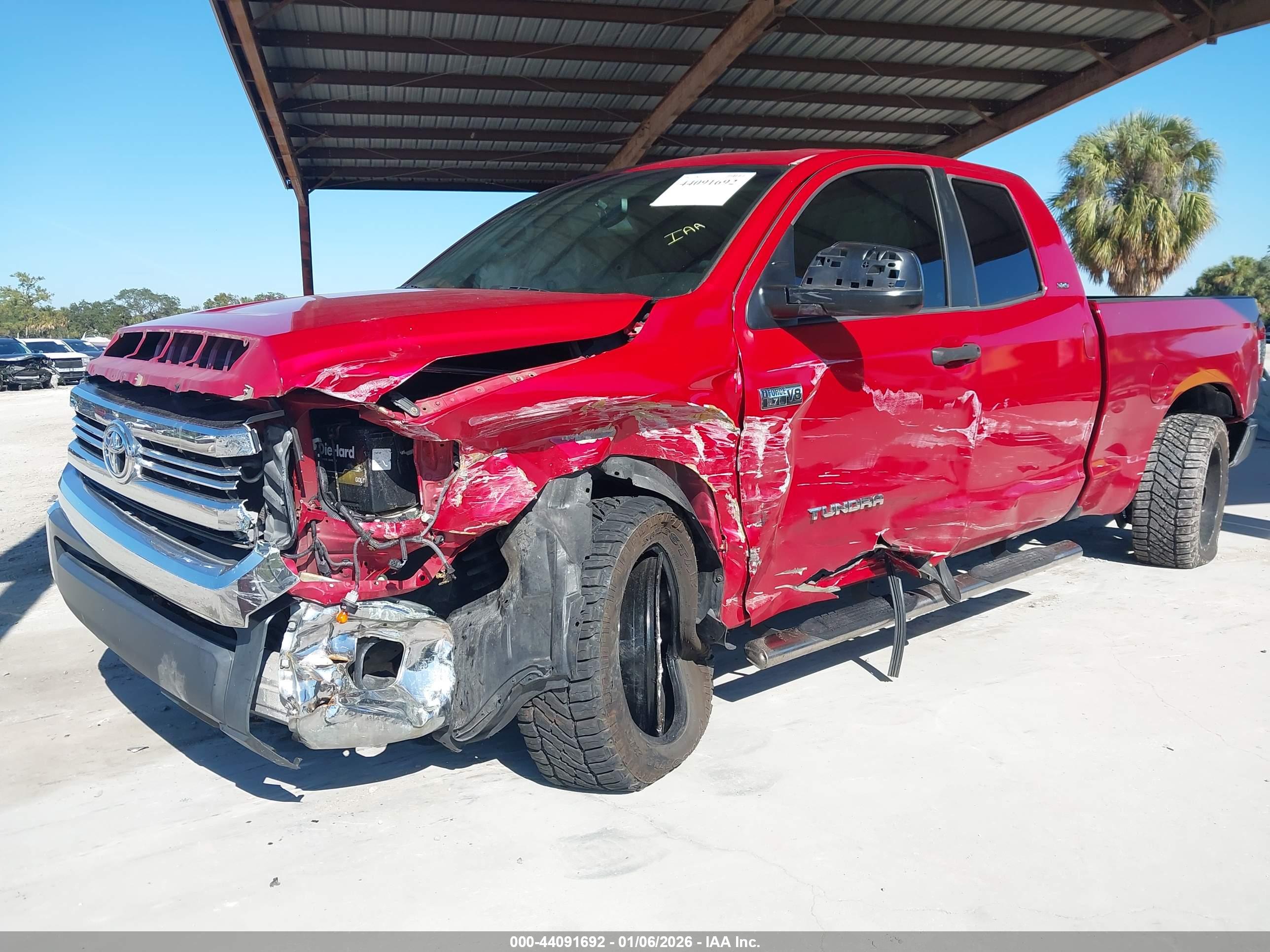TOYOTA TUNDRA image 2