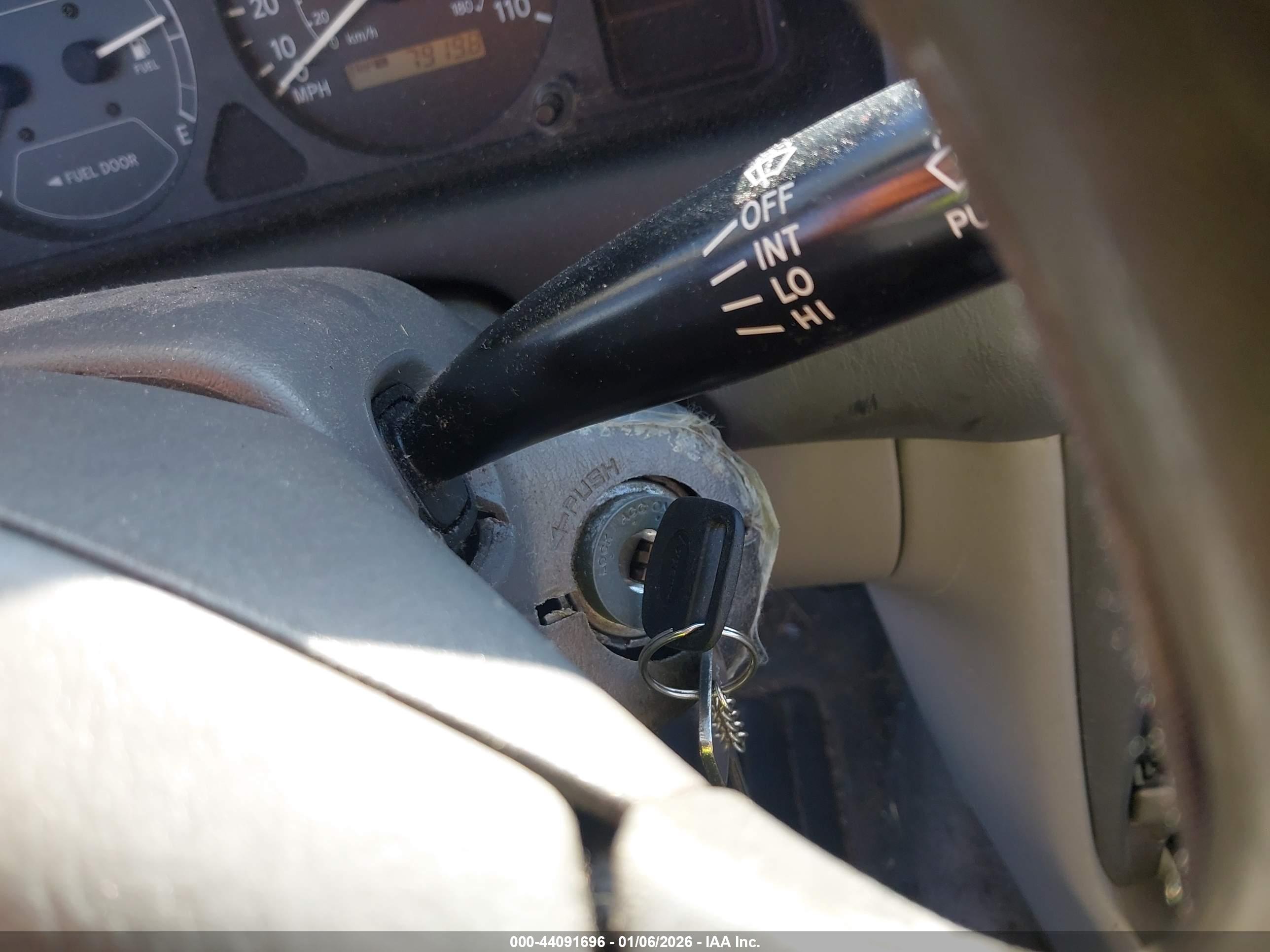 TOYOTA COROLLA image 11