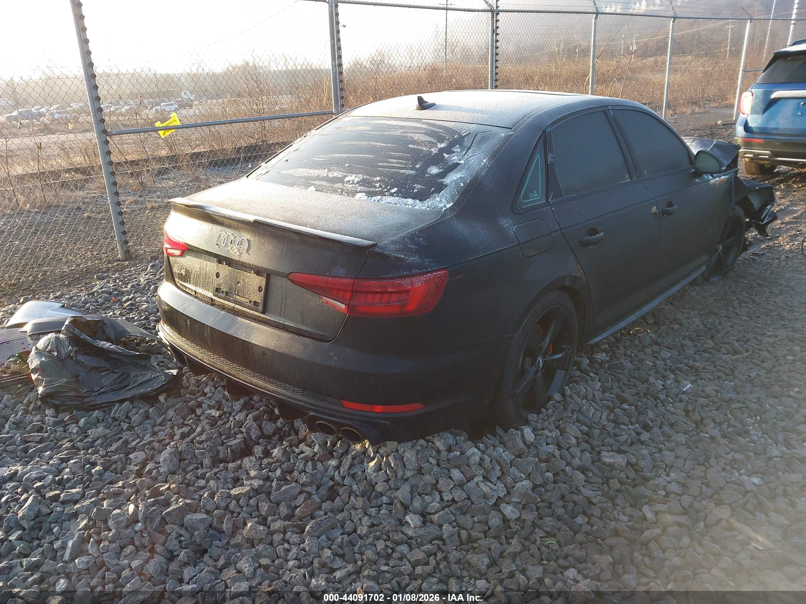 AUDI S4 image 4