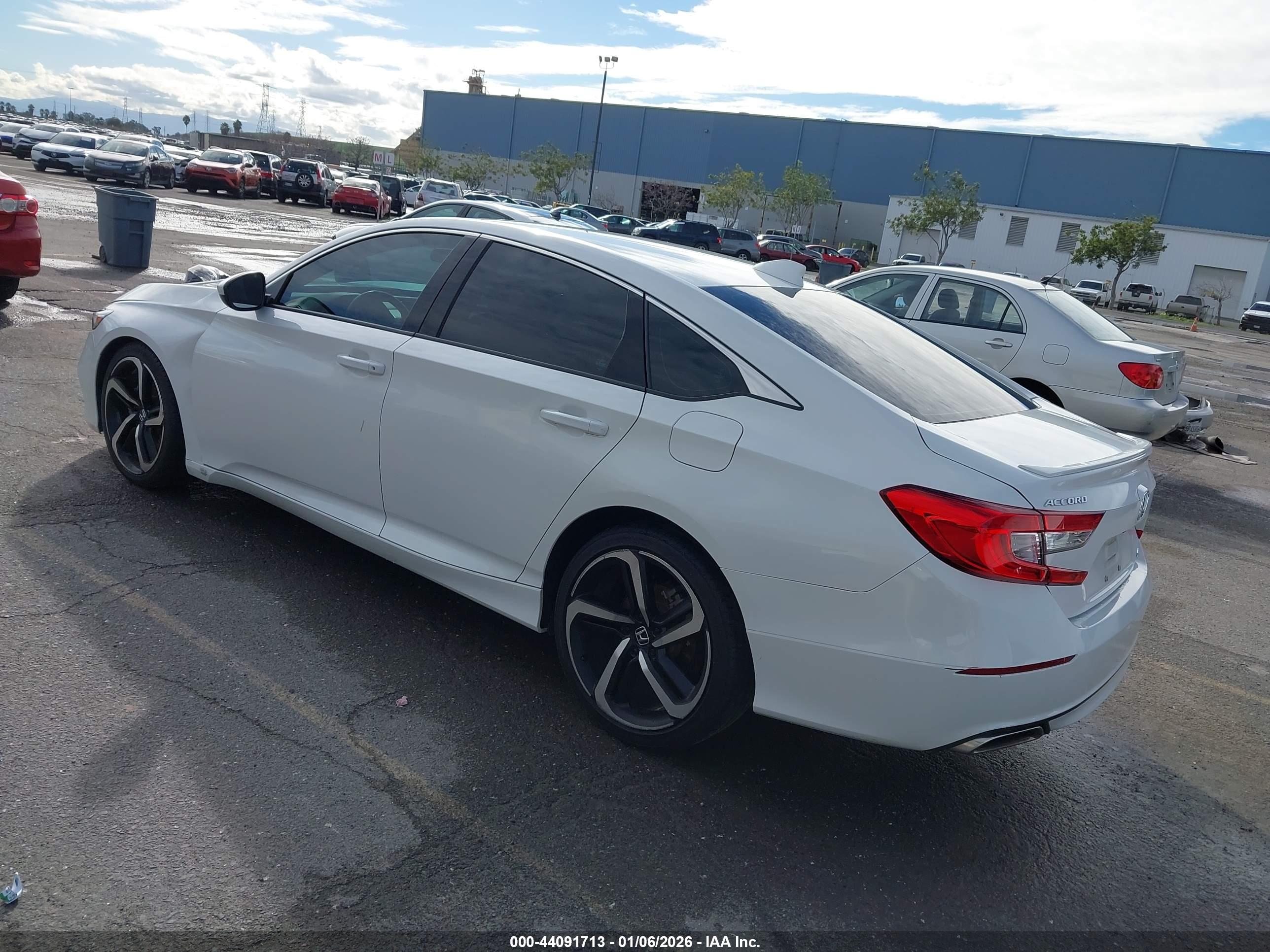 HONDA ACCORD image 3