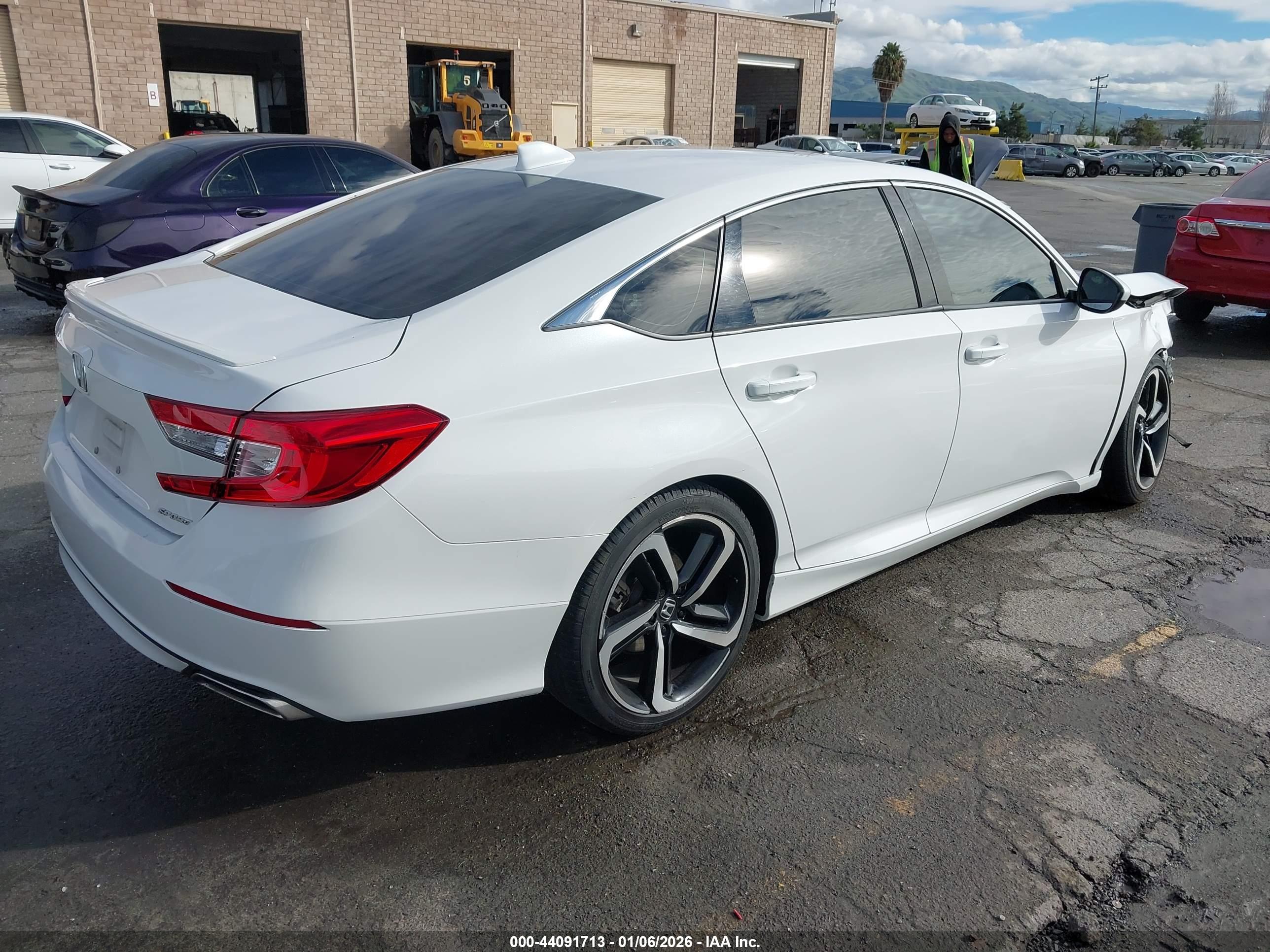 HONDA ACCORD image 4