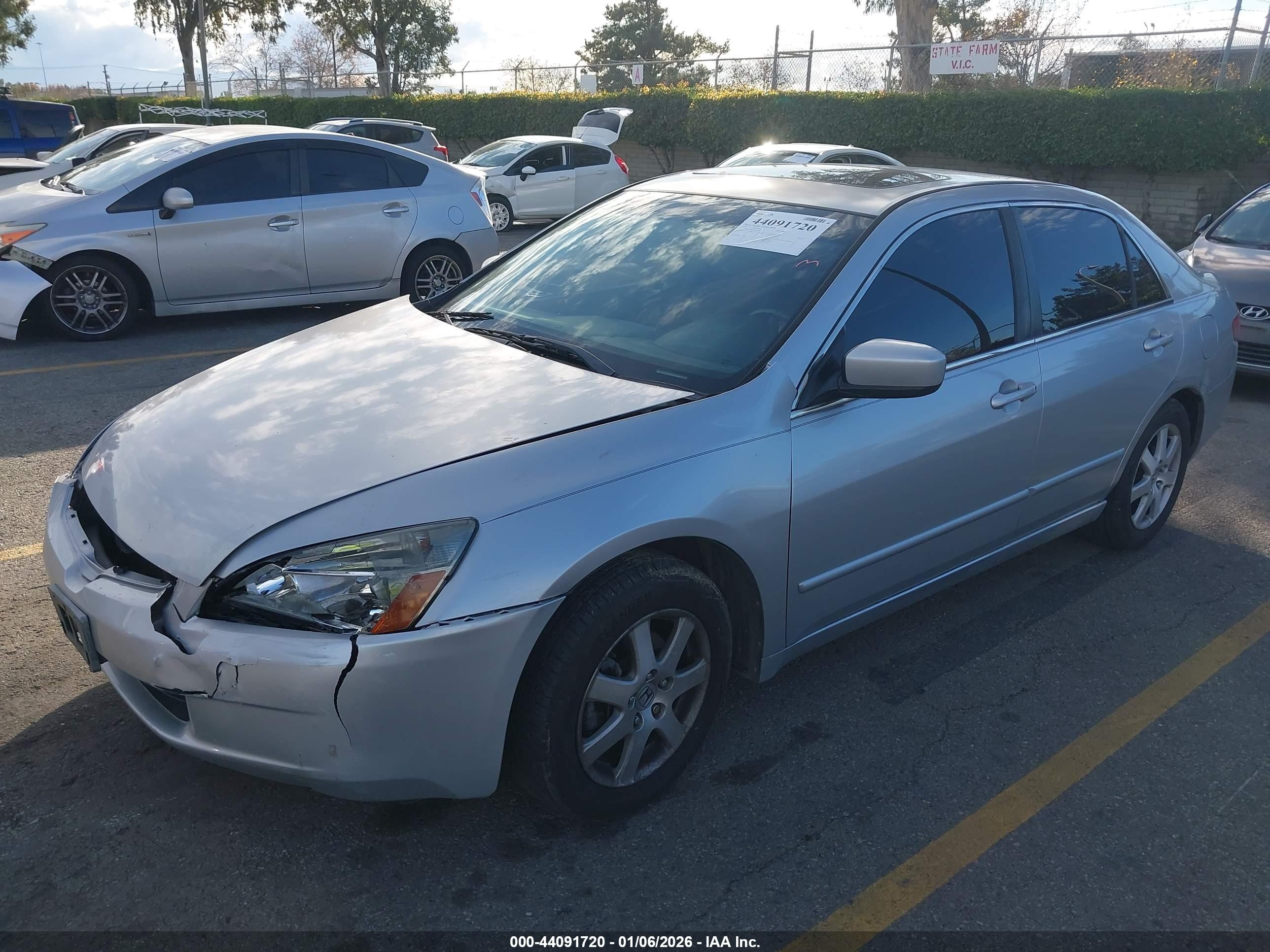 HONDA ACCORD image 2