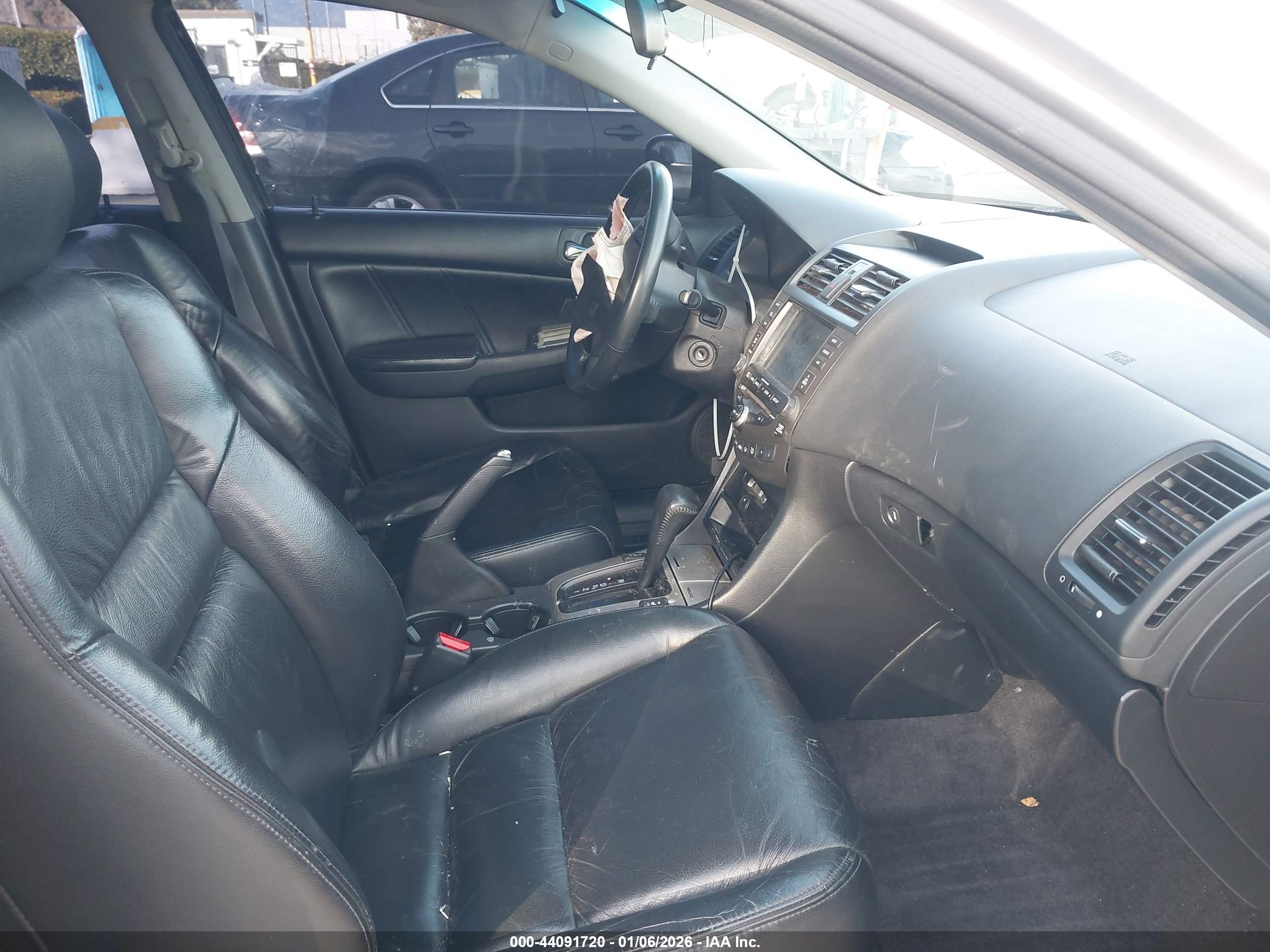 HONDA ACCORD image 5