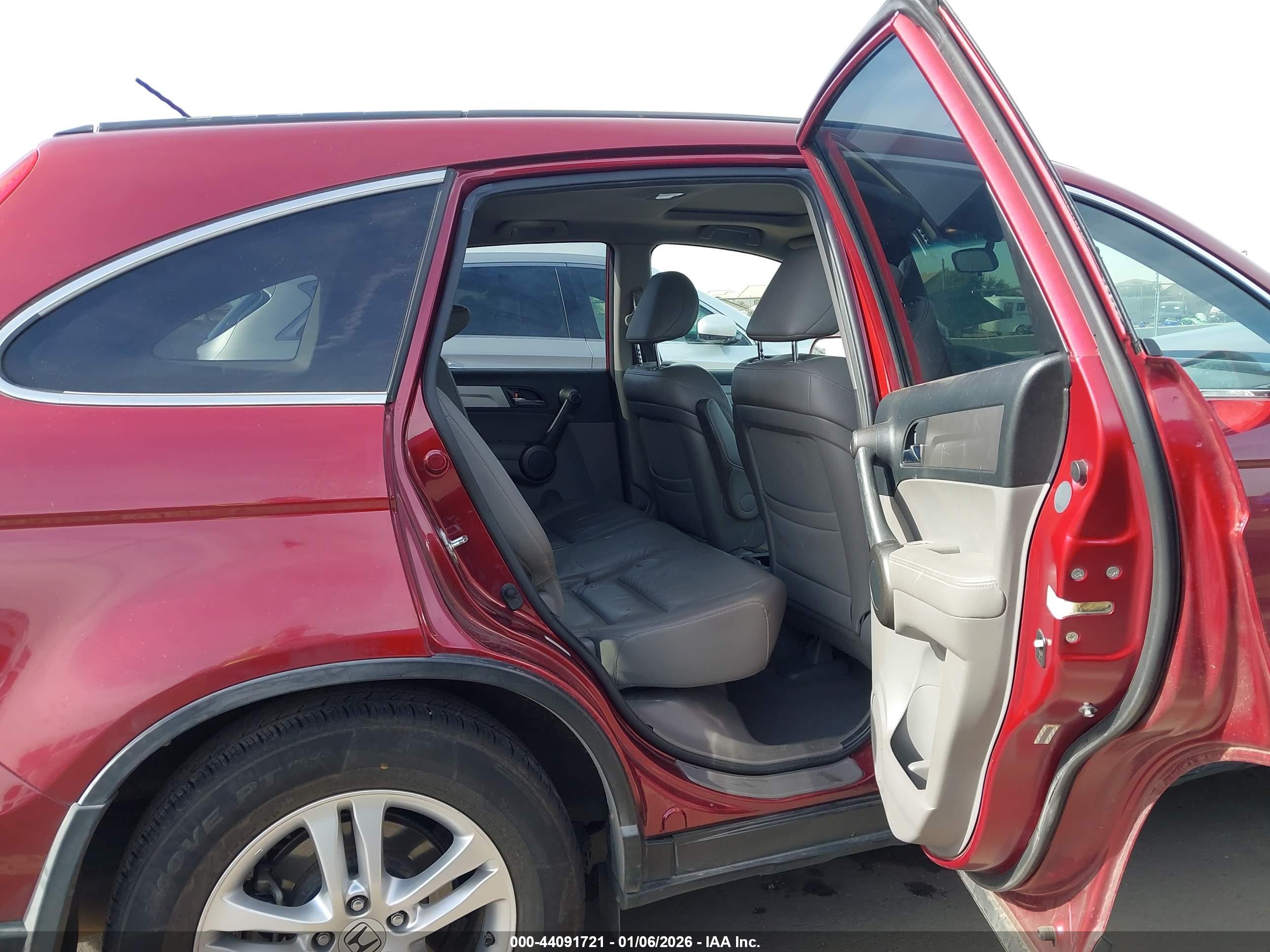 HONDA CR-V image 8