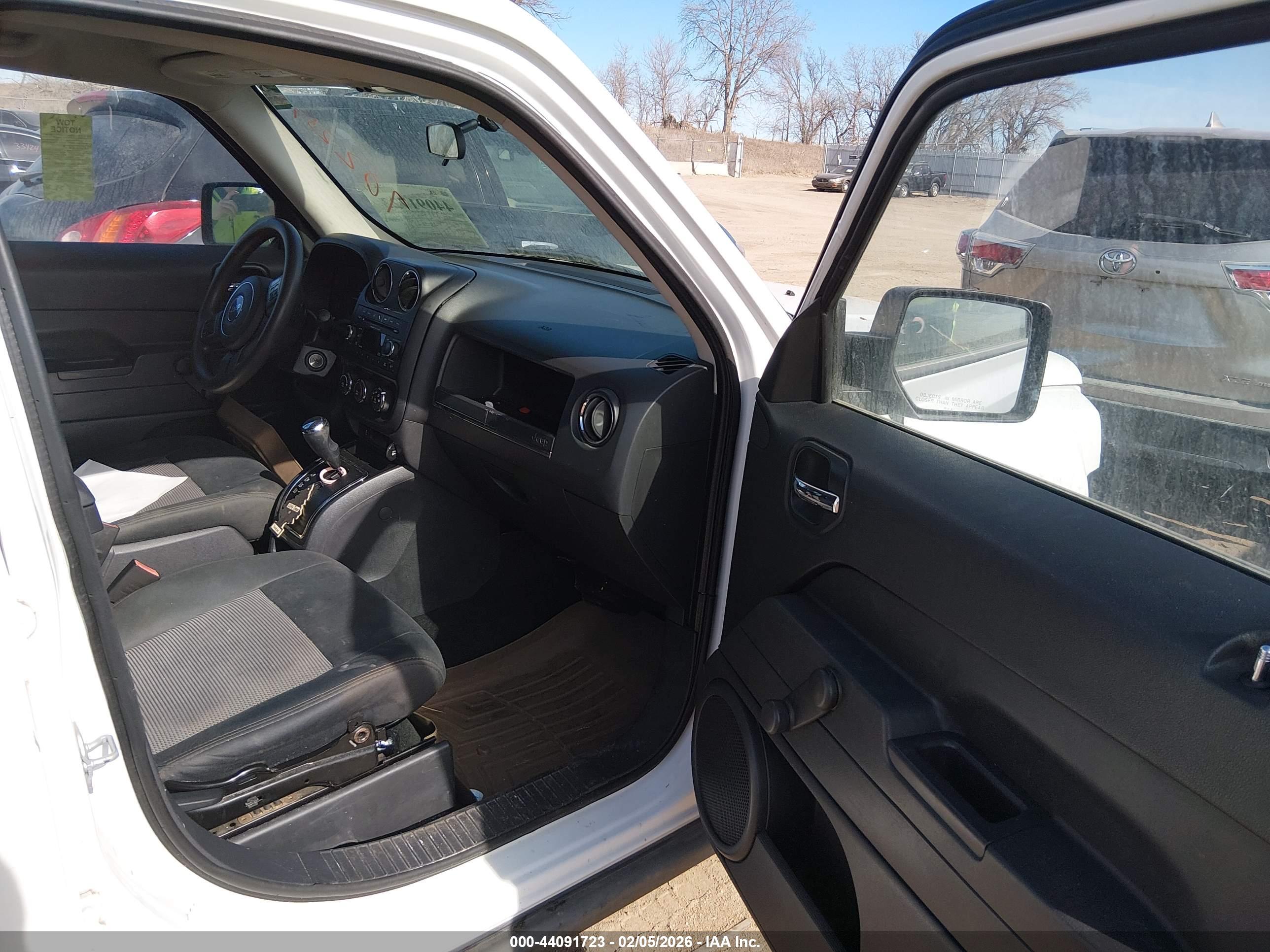 JEEP PATRIOT image 5
