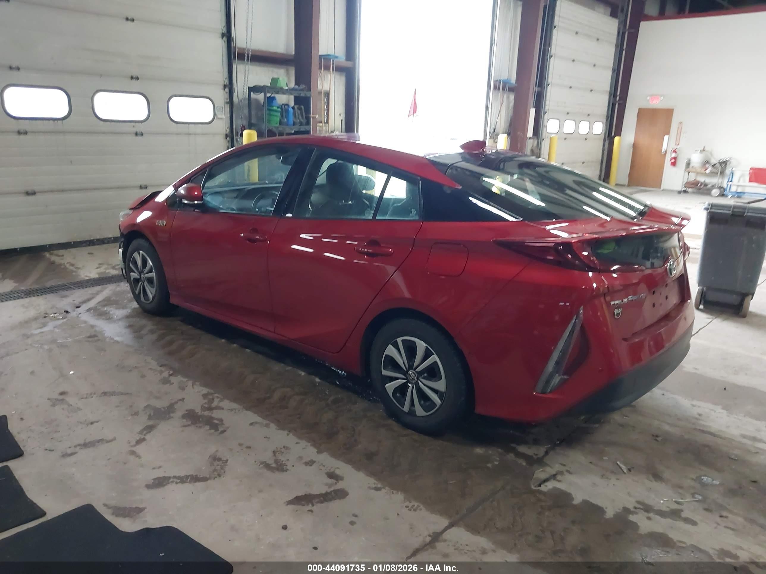 TOYOTA PRIUS image 3