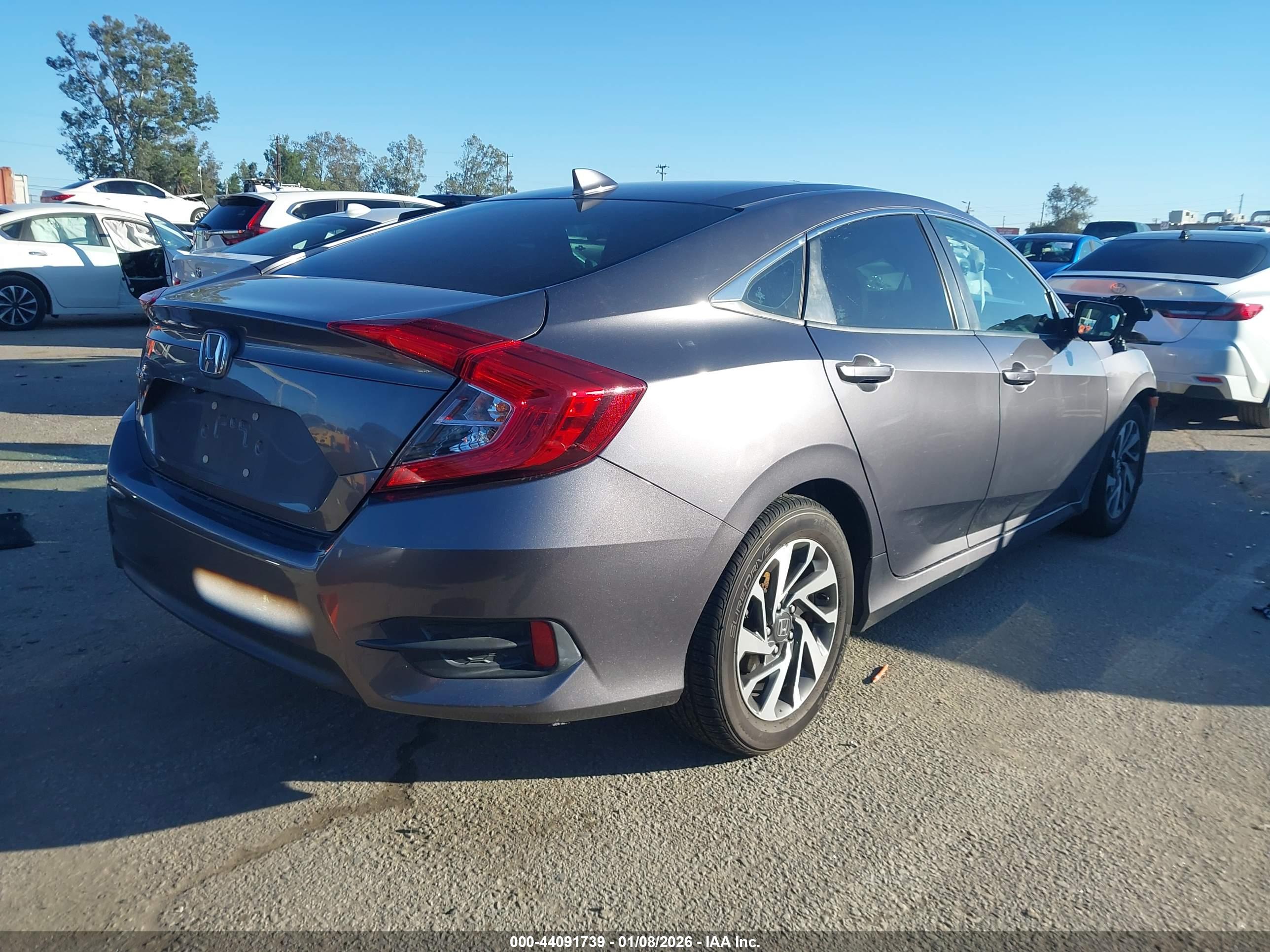 HONDA CIVIC image 4