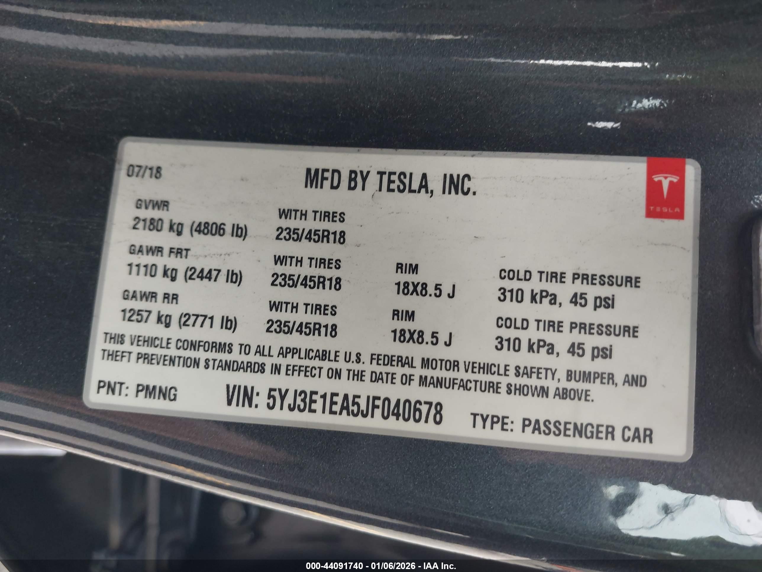 TESLA MODEL image 9