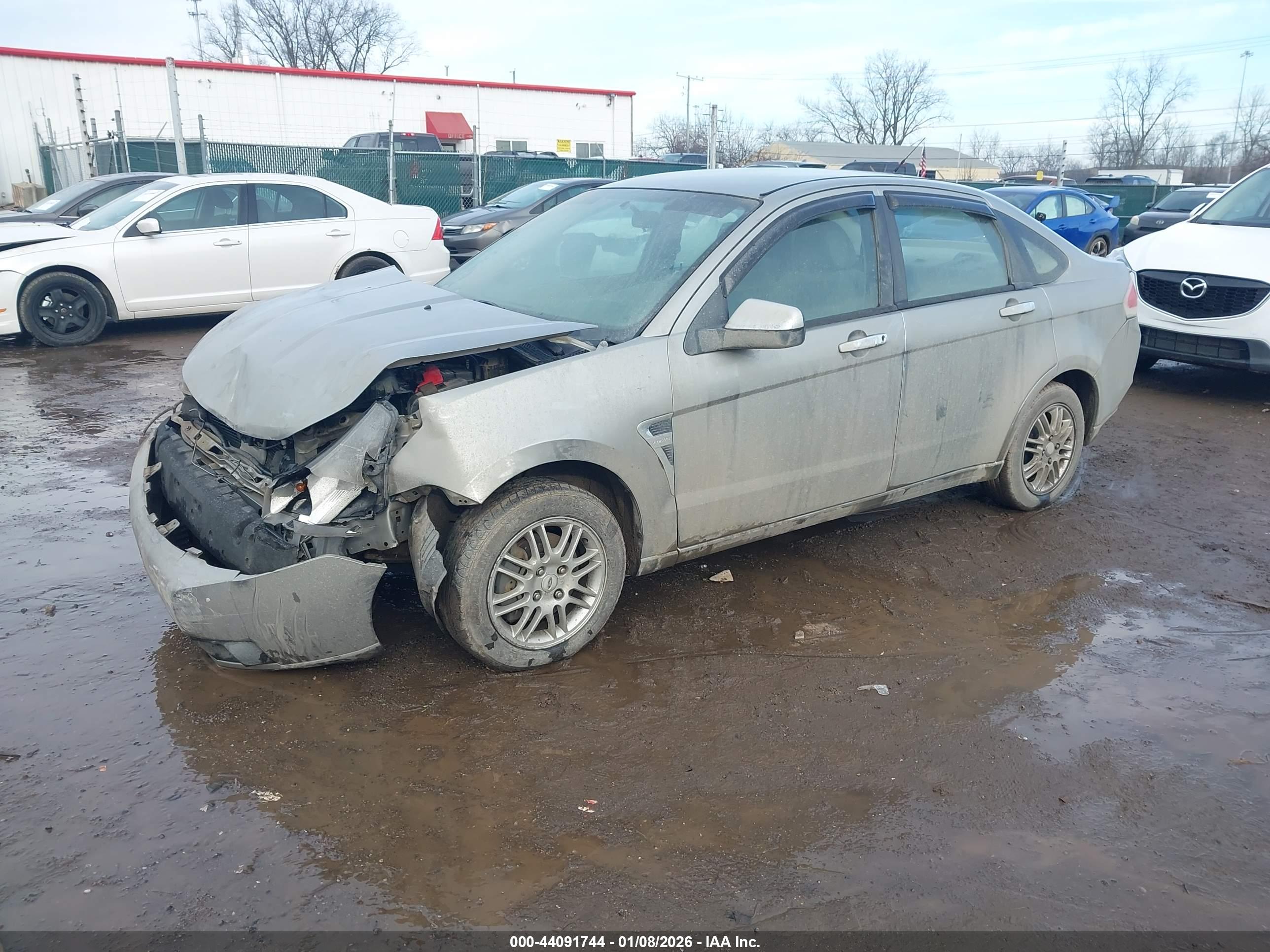 FORD FOCUS image 2