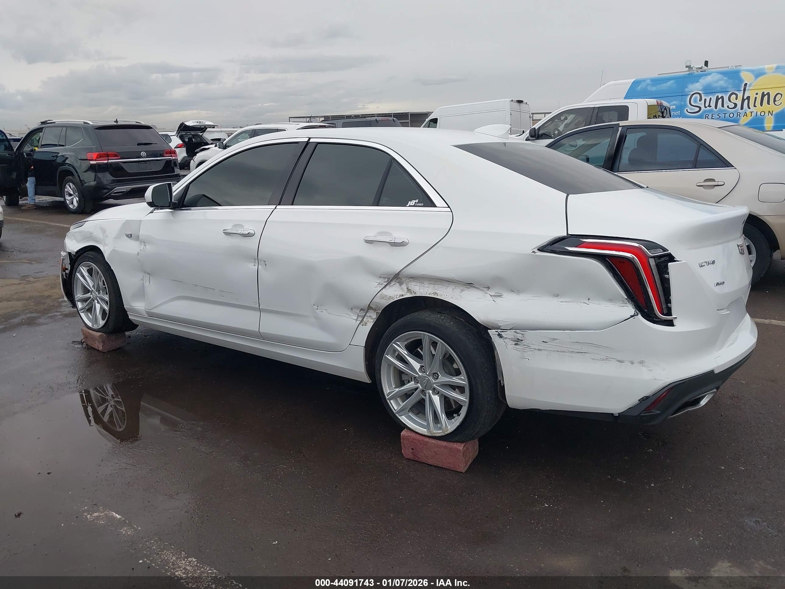 CADILLAC CT4 image 6