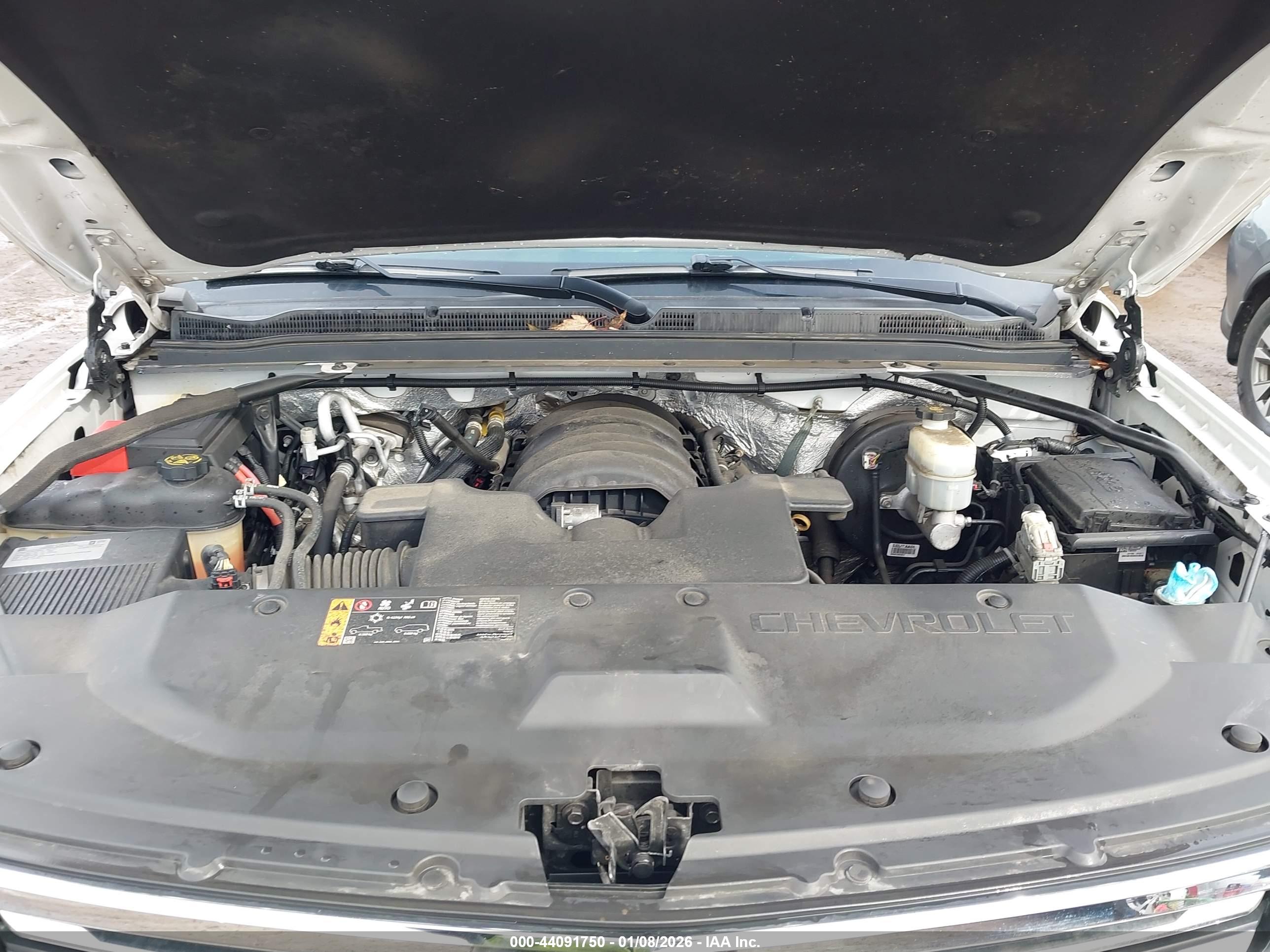CHEVROLET SUBURBAN image 10