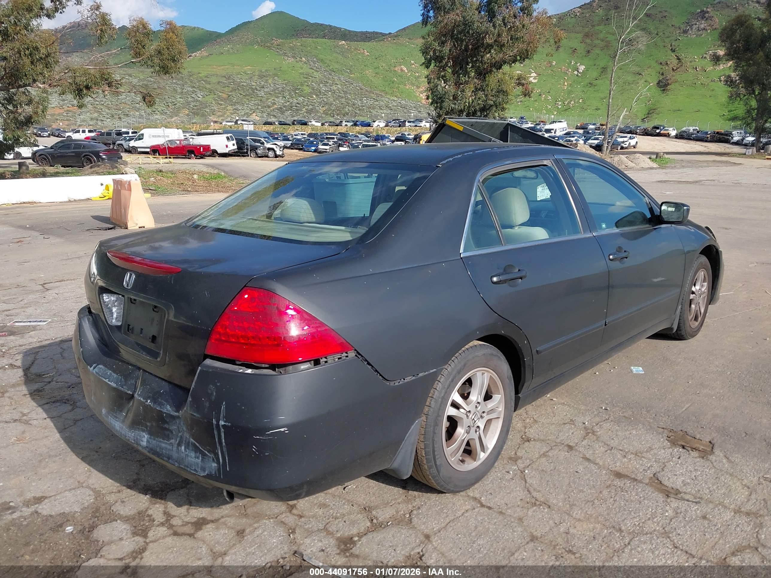 HONDA ACCORD image 4
