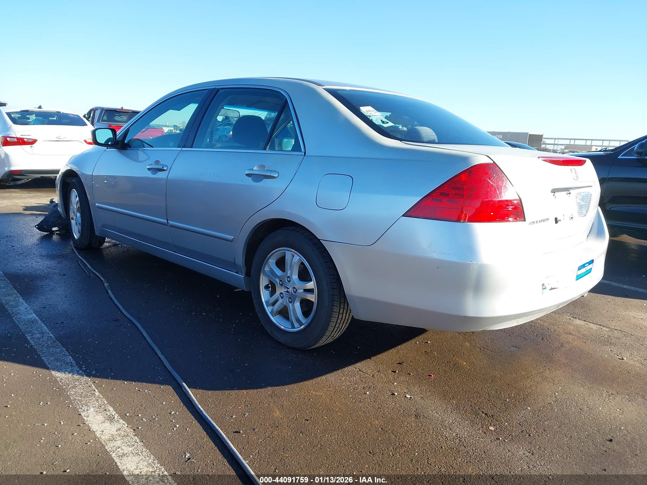 HONDA ACCORD image 3