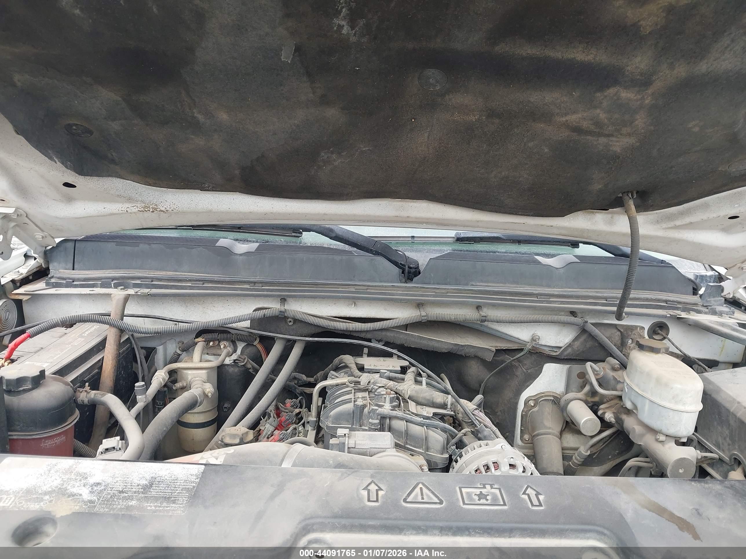 CHEVROLET SILVERADO image 10