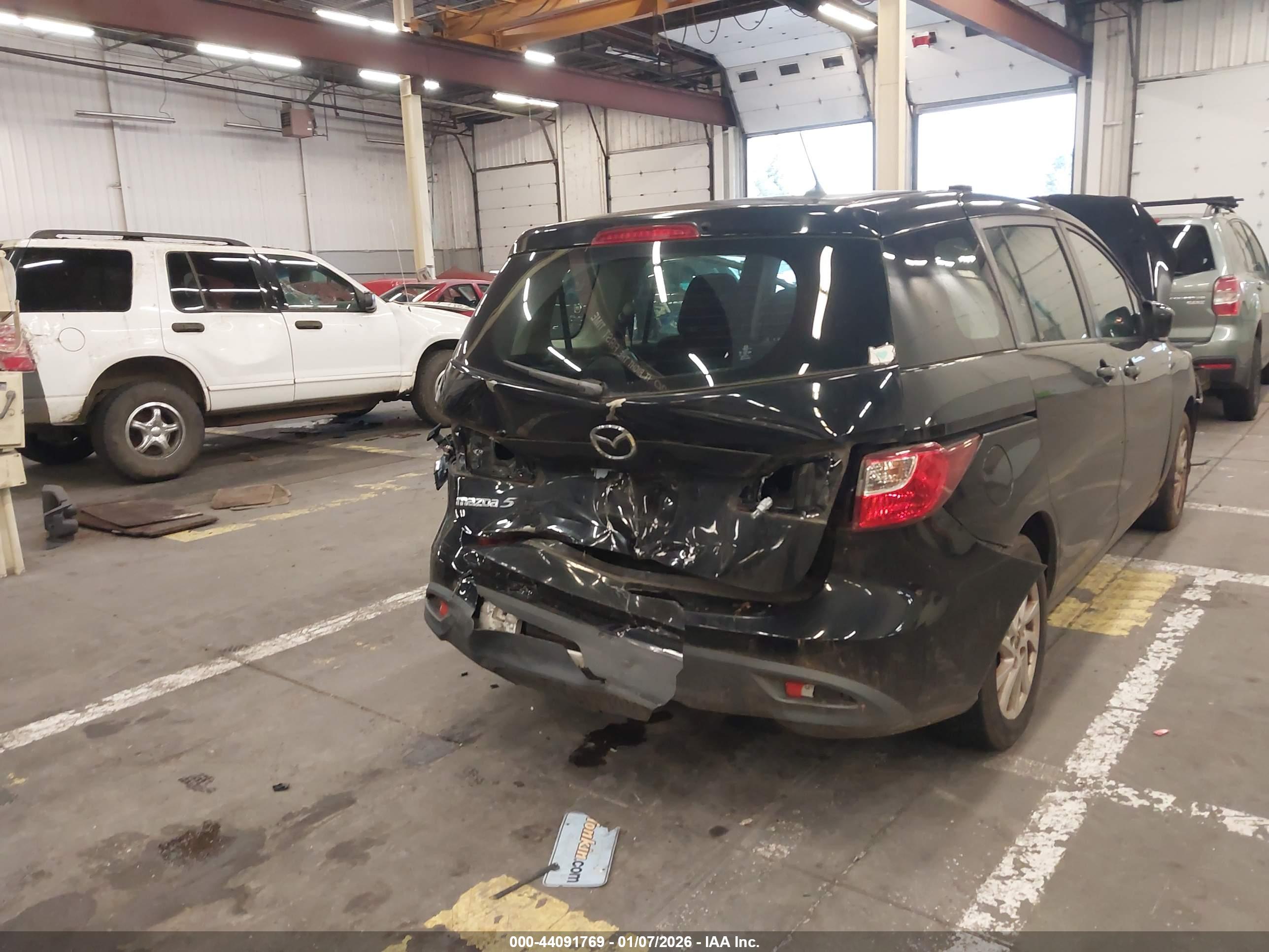 MAZDA MAZDA5 image 6