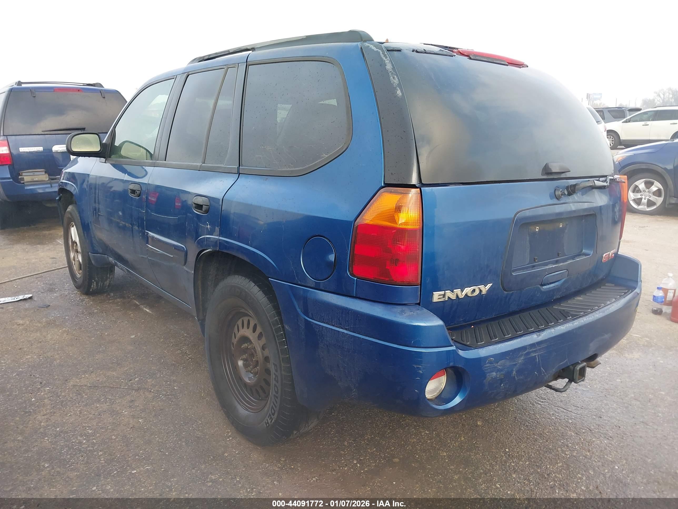 GMC ENVOY image 3