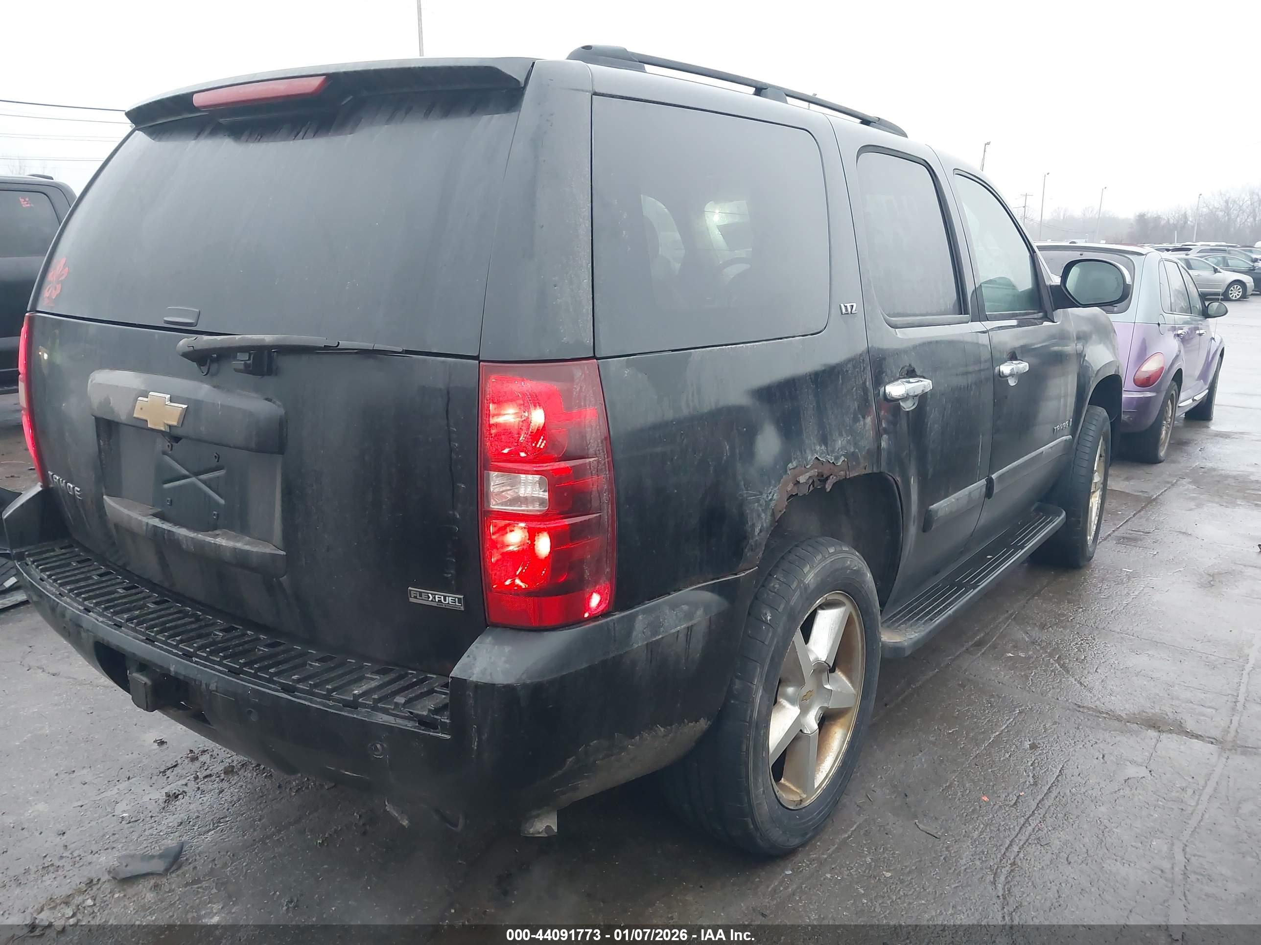 CHEVROLET TAHOE image 4