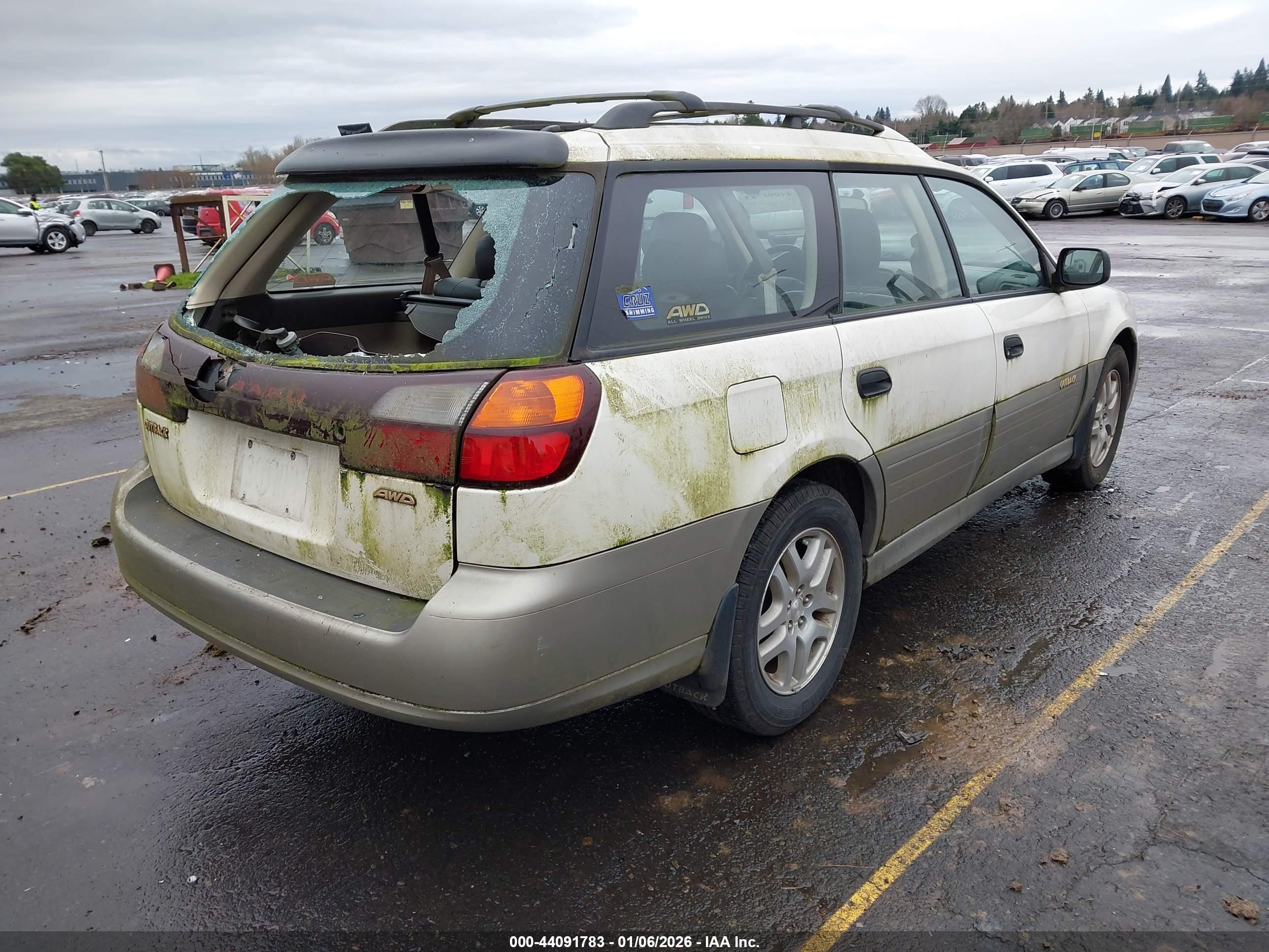 SUBARU OUTBACK image 4