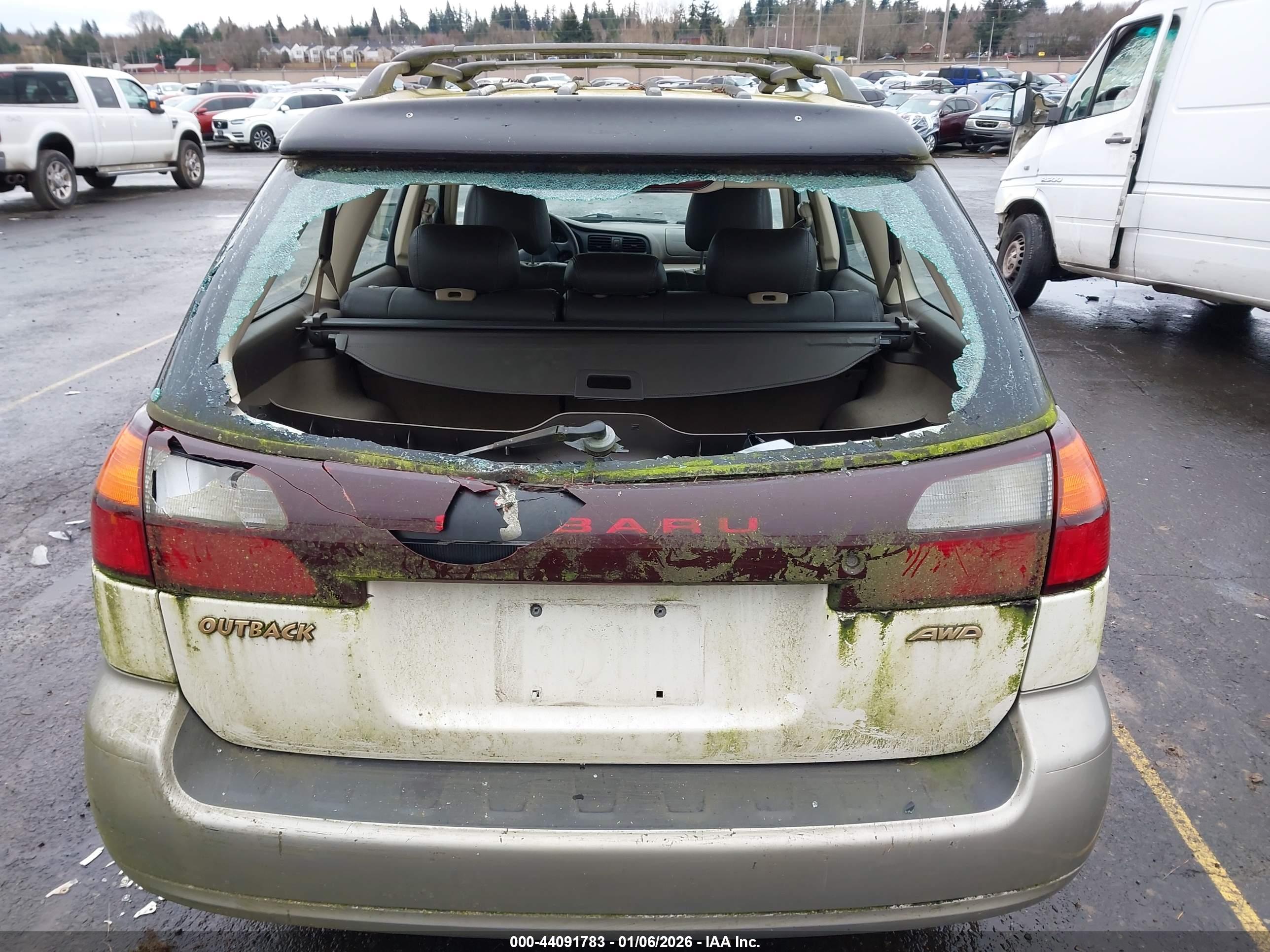 SUBARU OUTBACK image 6
