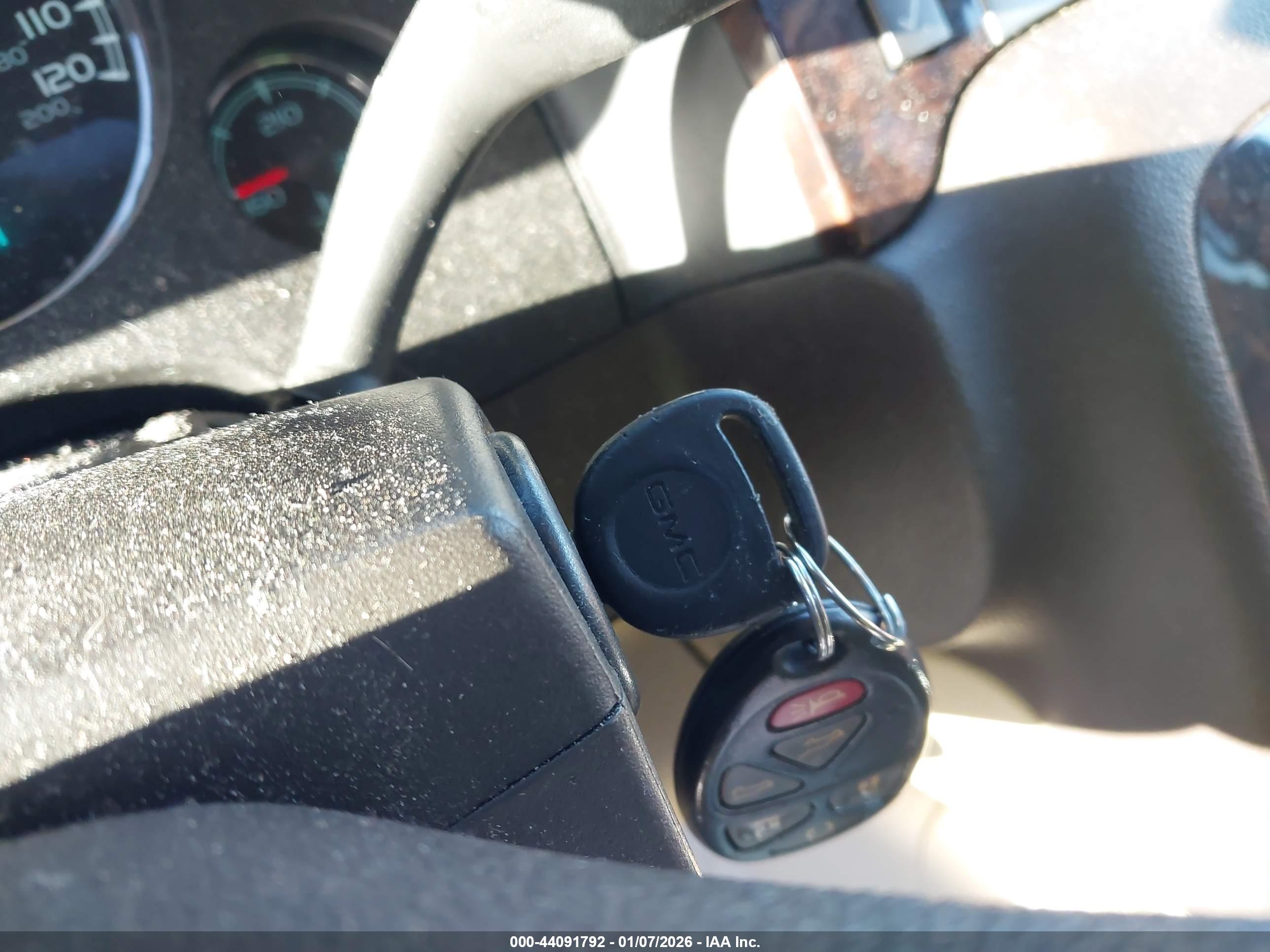 GMC YUKON image 11