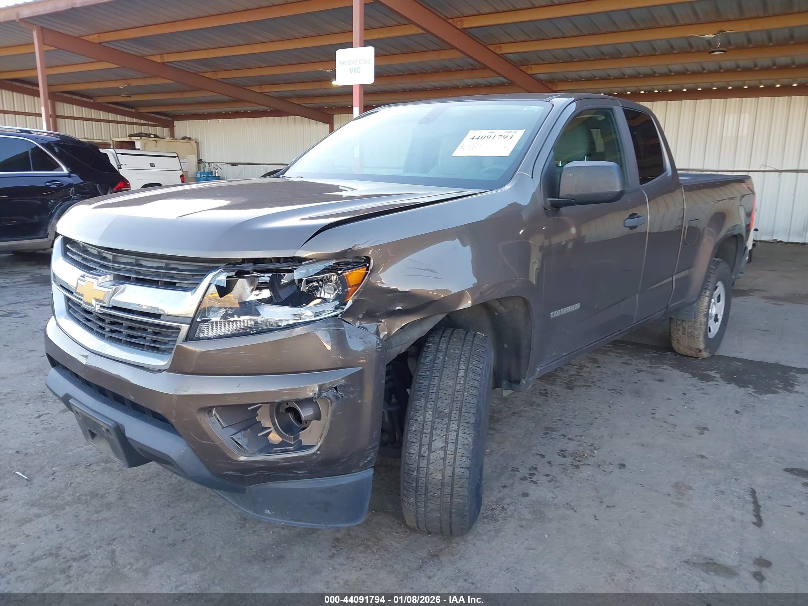 CHEVROLET COLORADO image 6