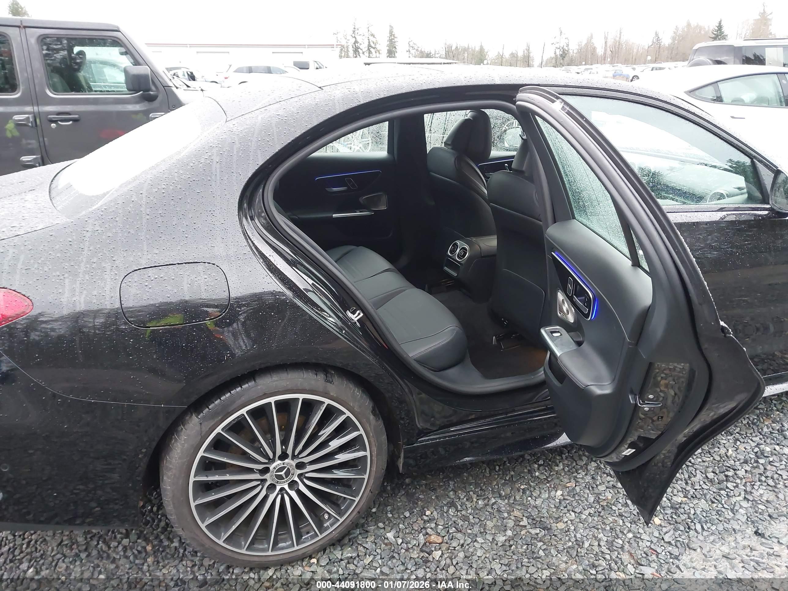 MERCEDES-BENZ C image 8