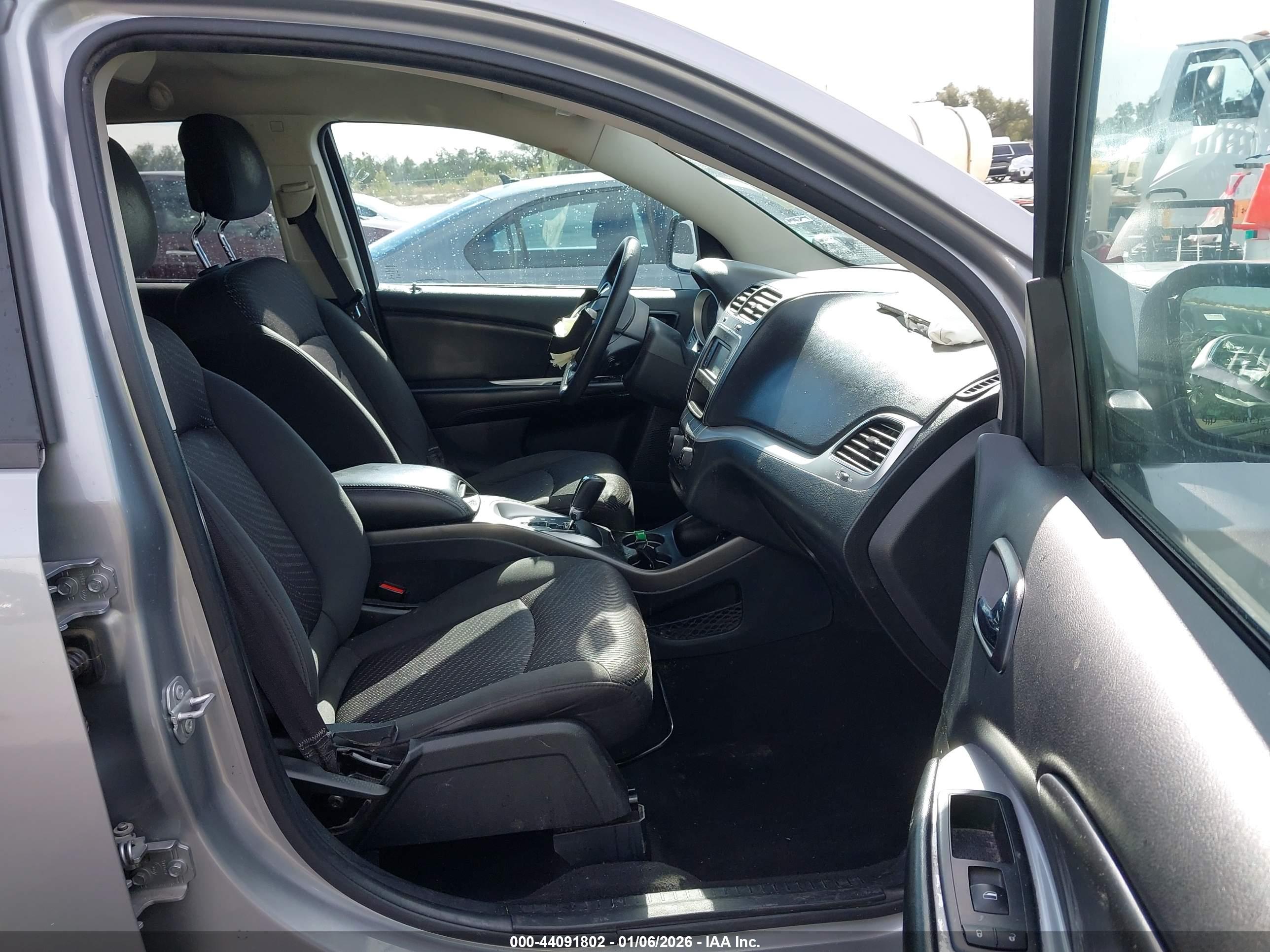 DODGE JOURNEY image 5