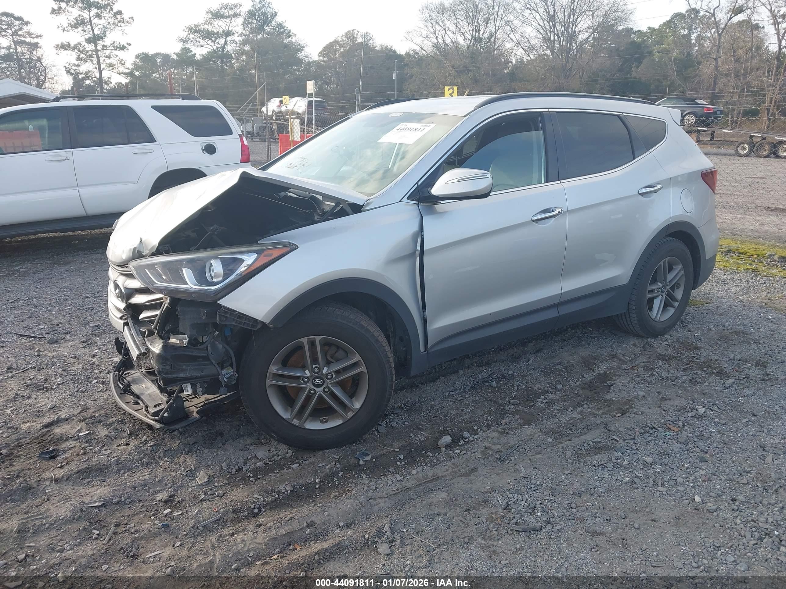 HYUNDAI SANTA image 2