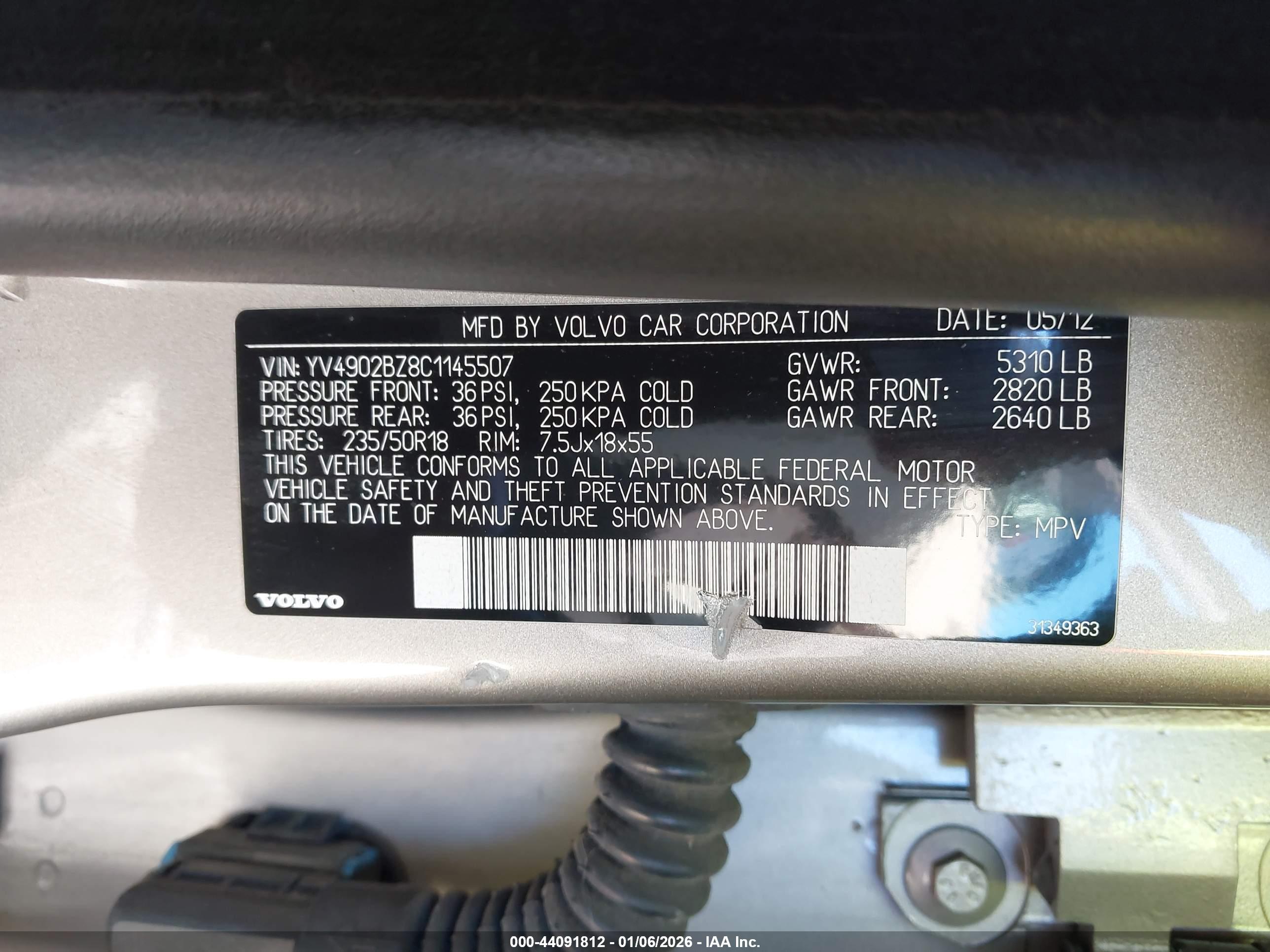 VOLVO XC70 image 9