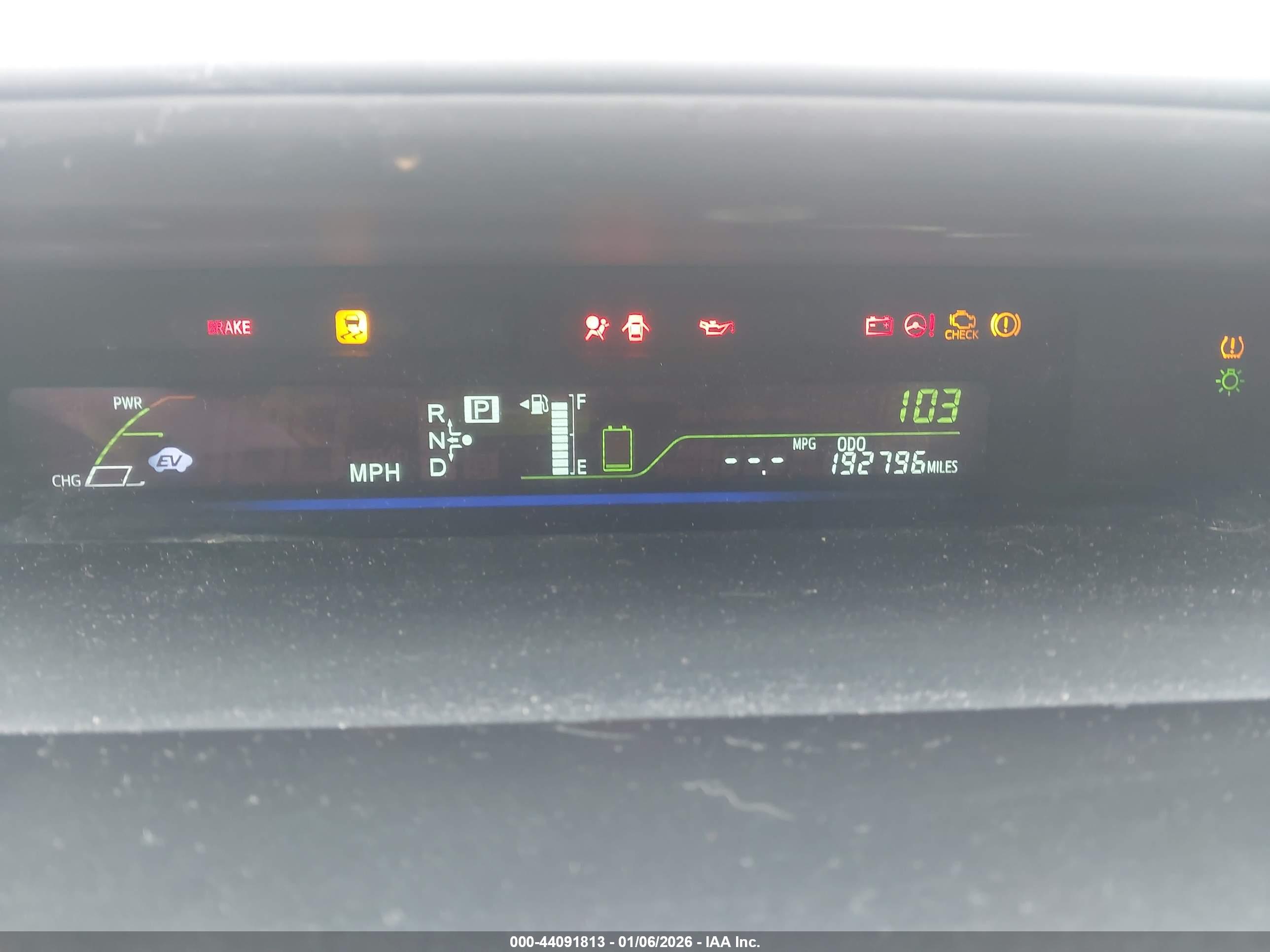 TOYOTA PRIUS image 7