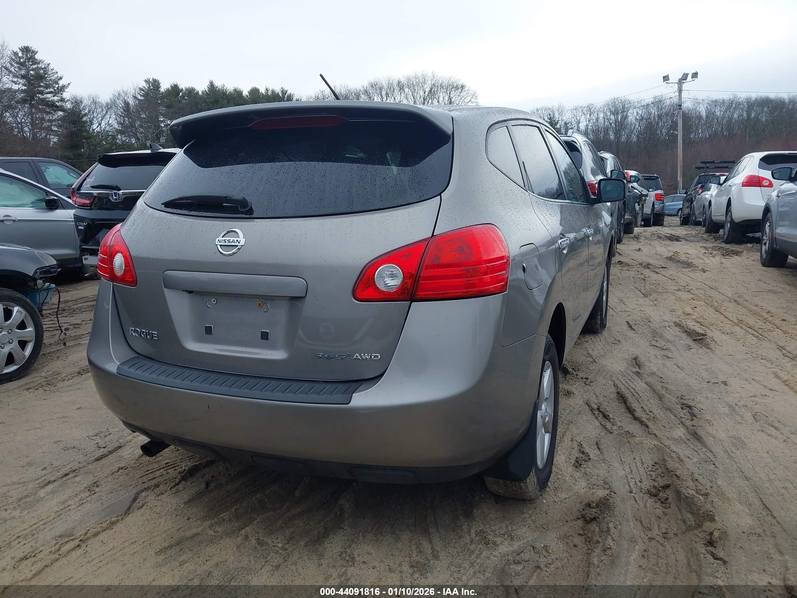 NISSAN ROGUE image 4