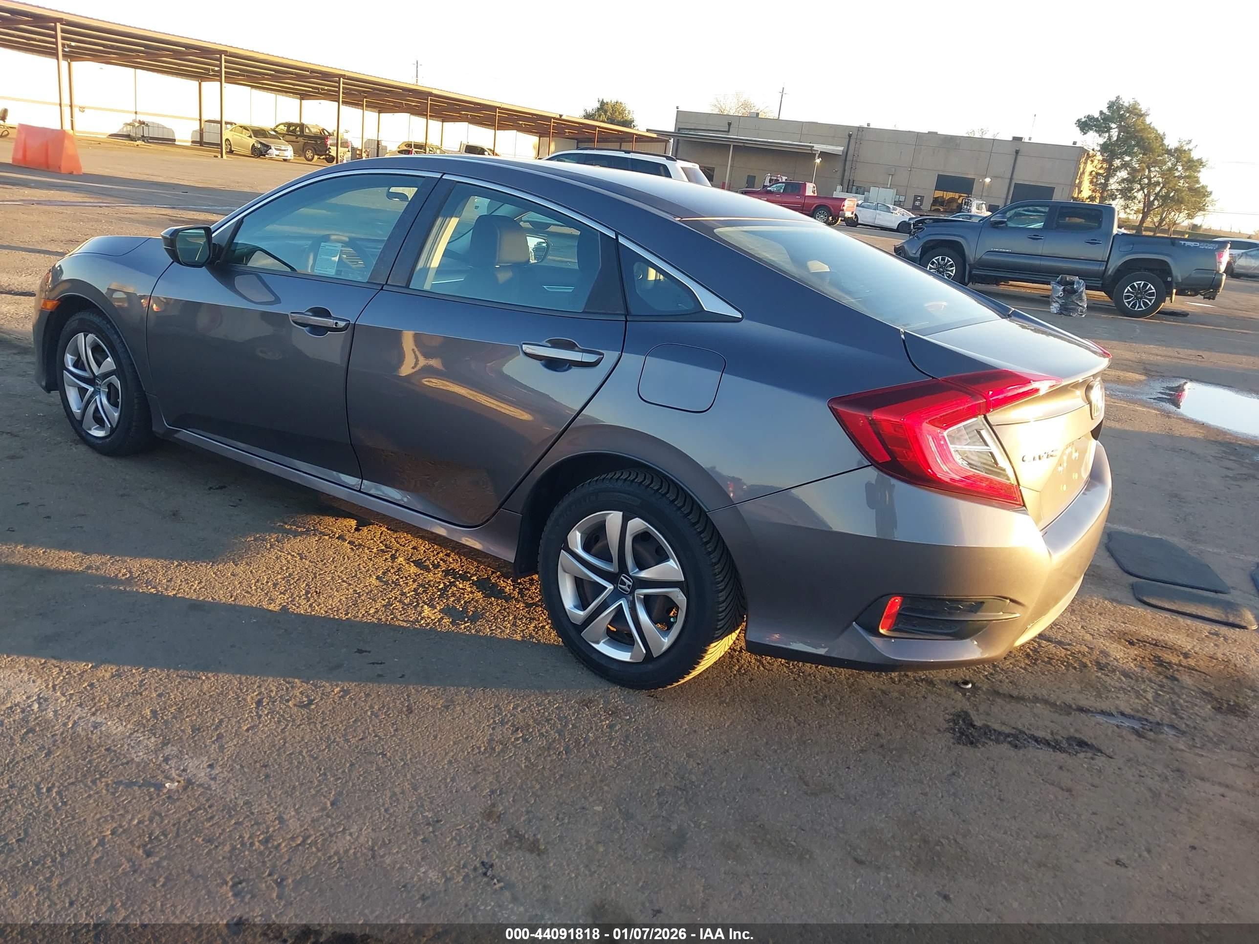HONDA CIVIC image 3