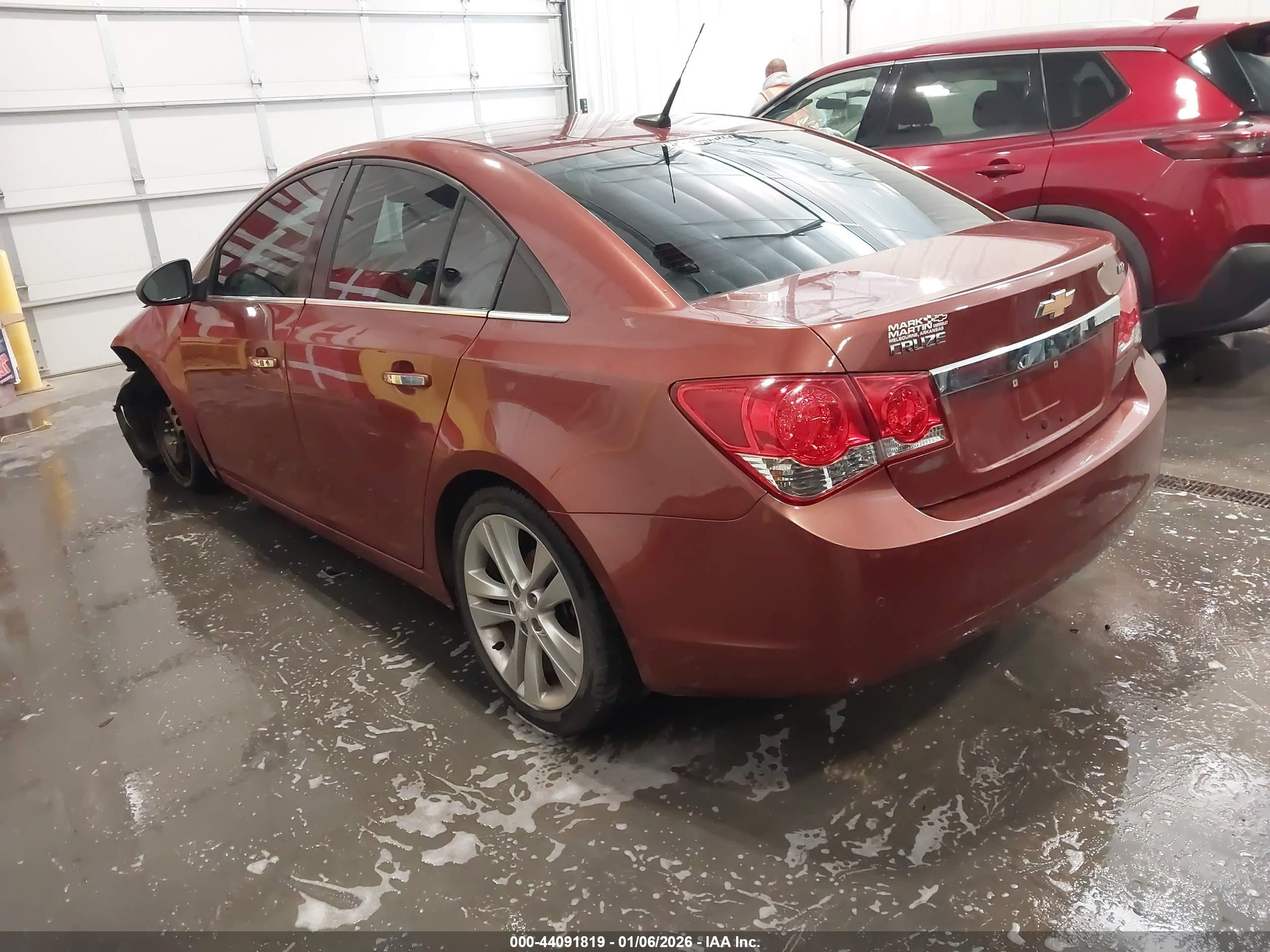 CHEVROLET CRUZE image 3