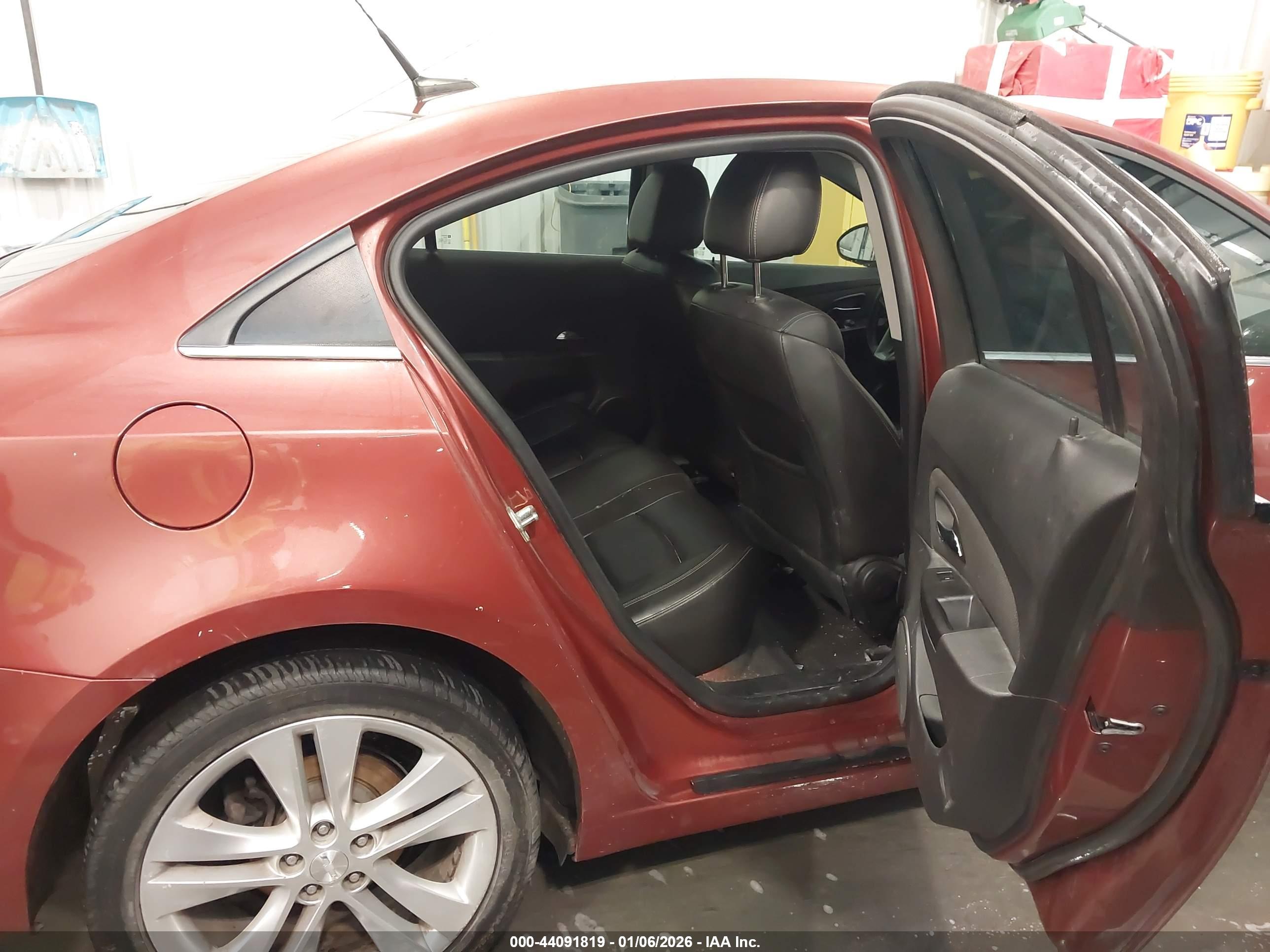 CHEVROLET CRUZE image 8