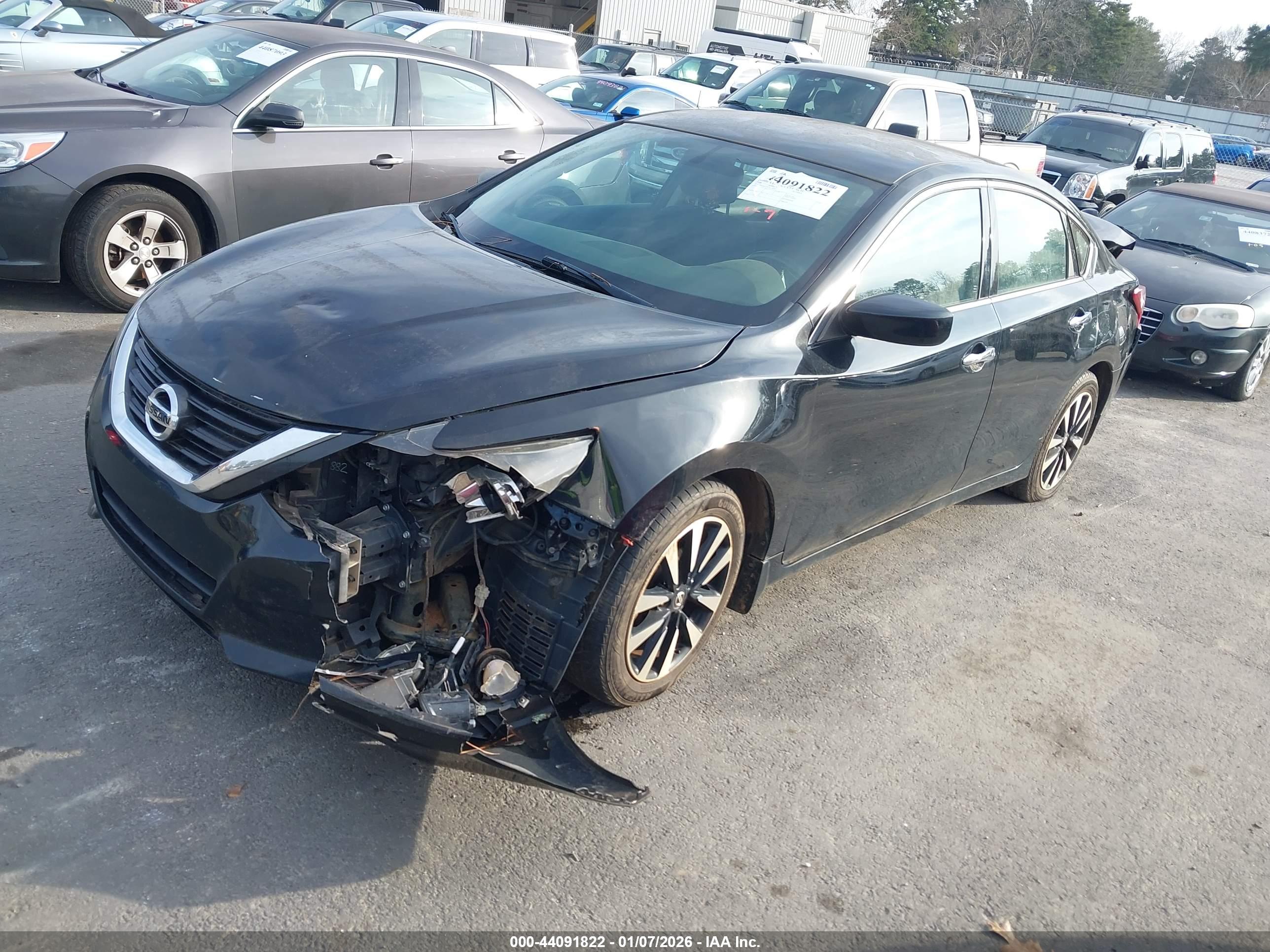 NISSAN ALTIMA image 2