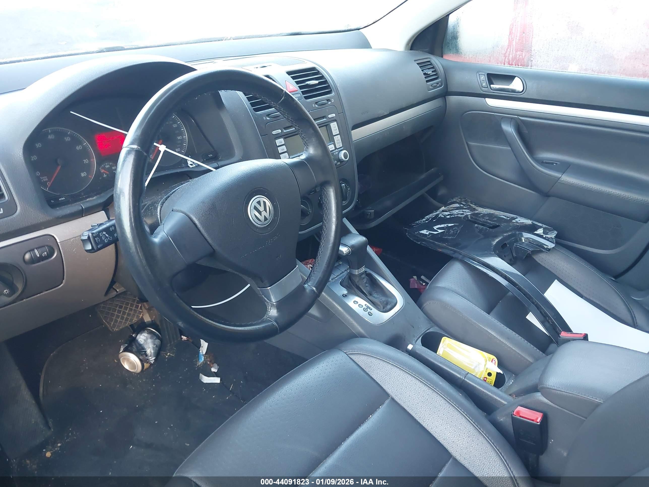 VOLKSWAGEN JETTA image 5