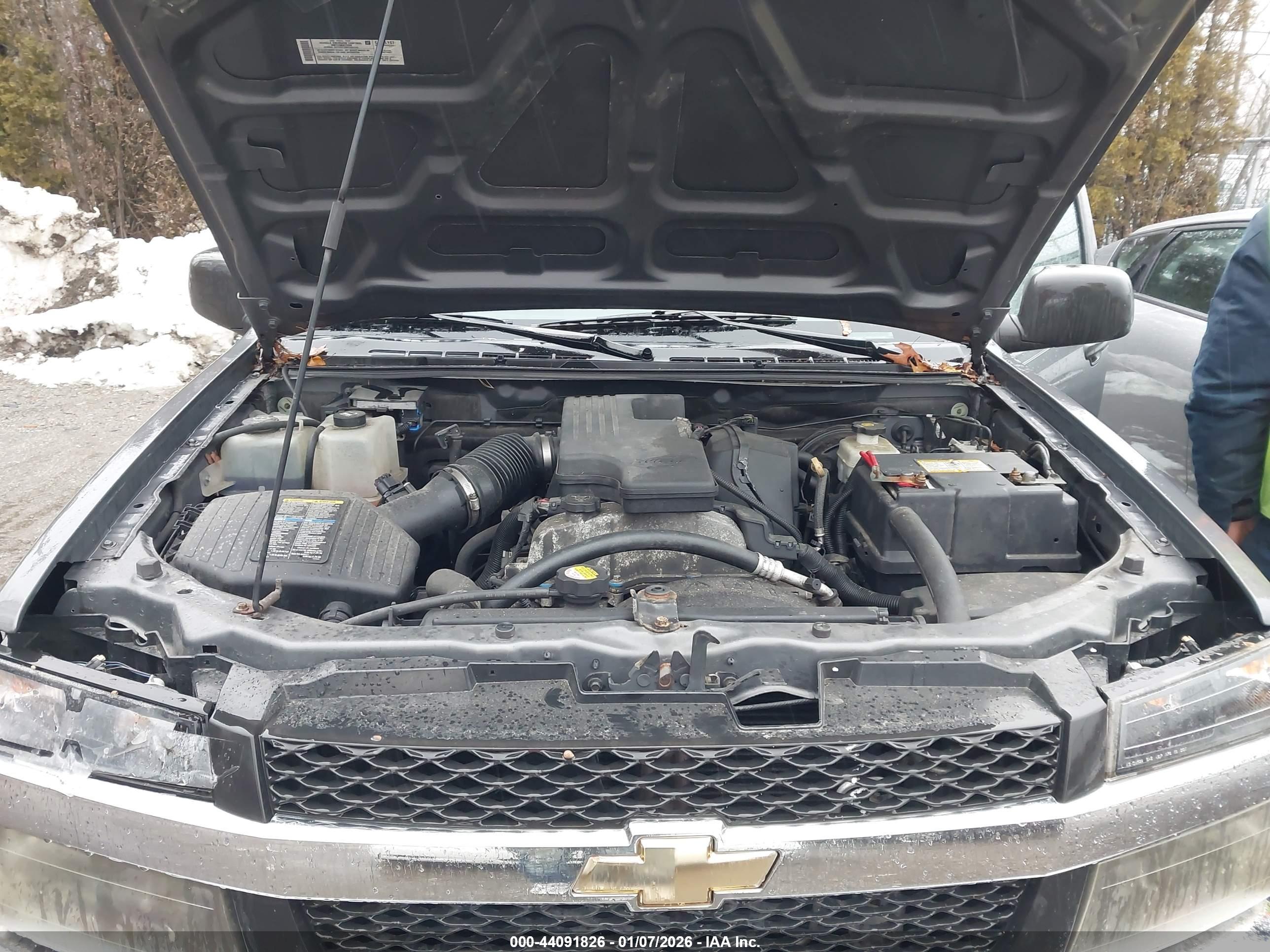 CHEVROLET COLORADO image 10