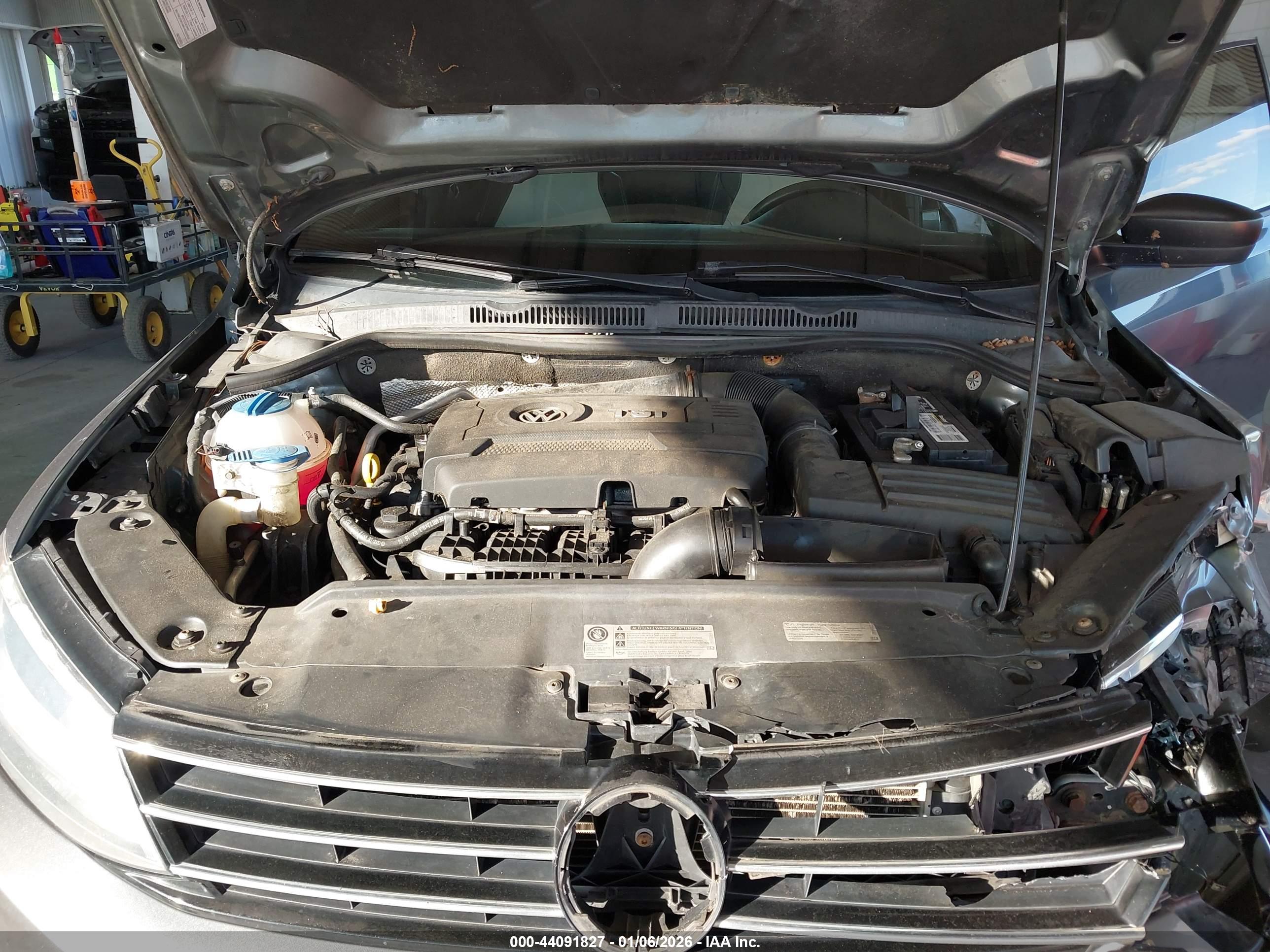 VOLKSWAGEN JETTA image 10