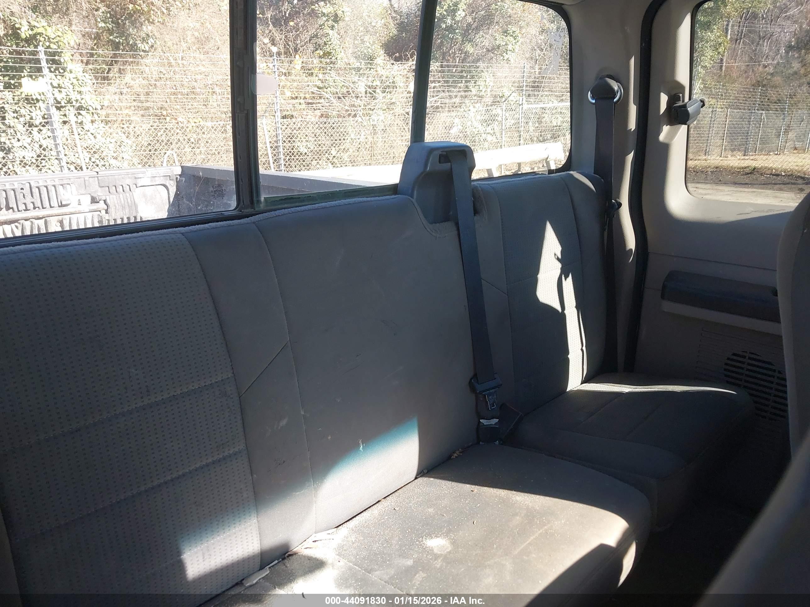 FORD F-250 image 8