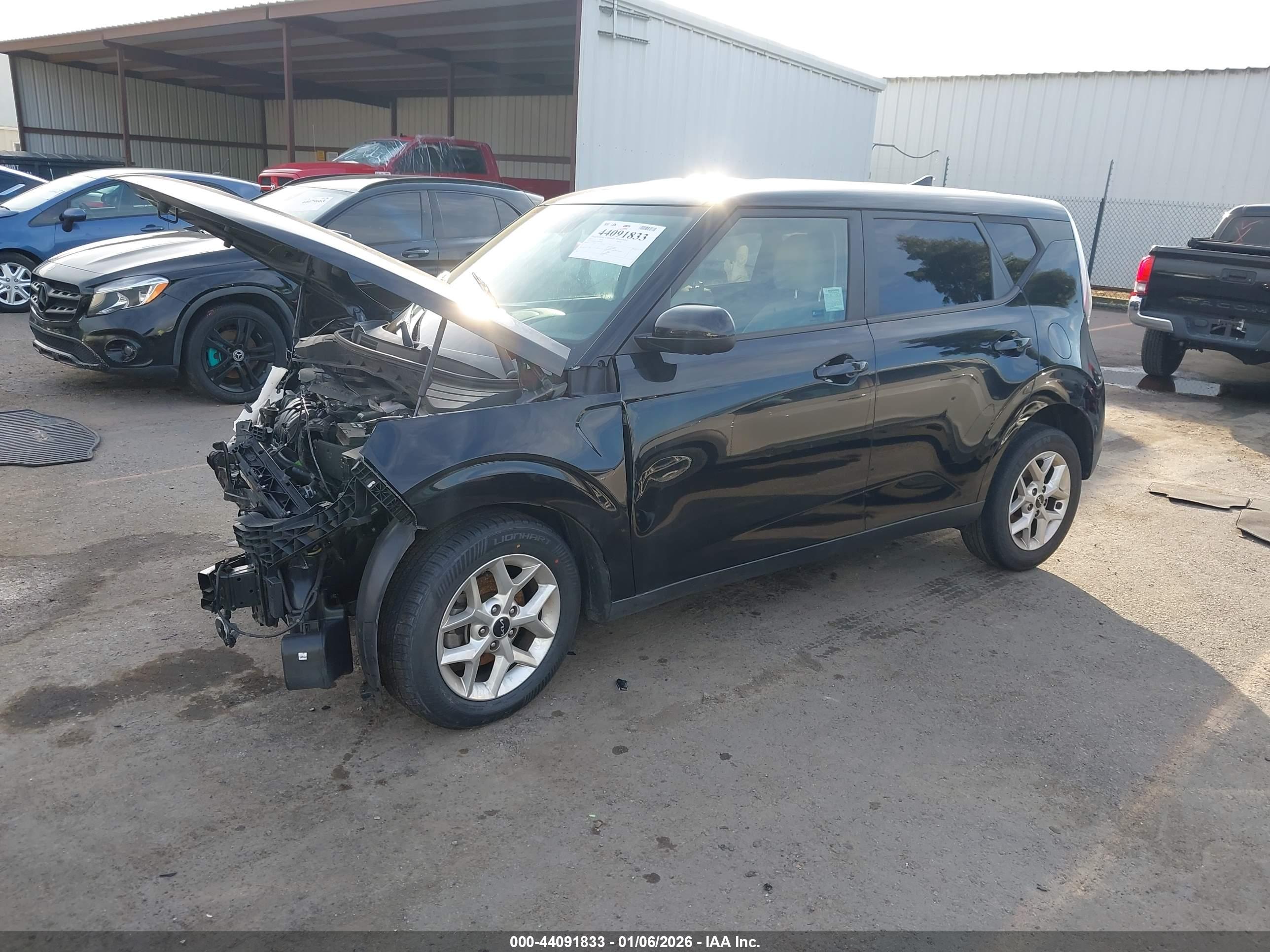 KIA SOUL image 2