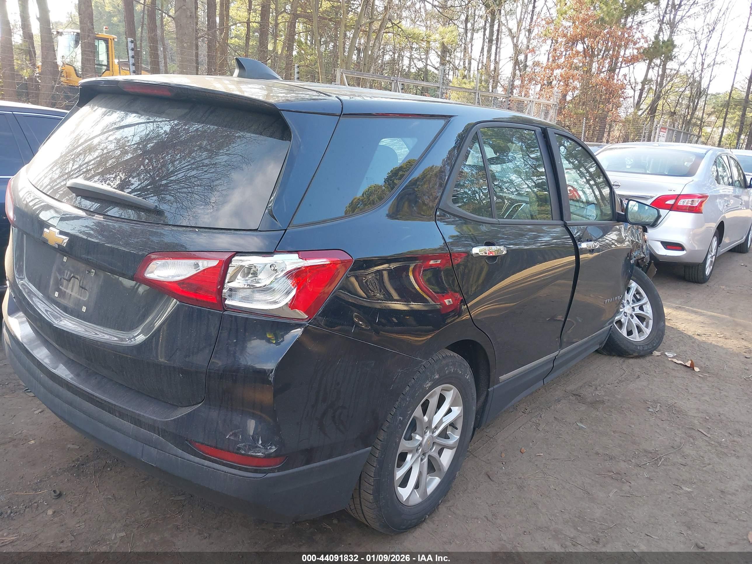 CHEVROLET EQUINOX image 4