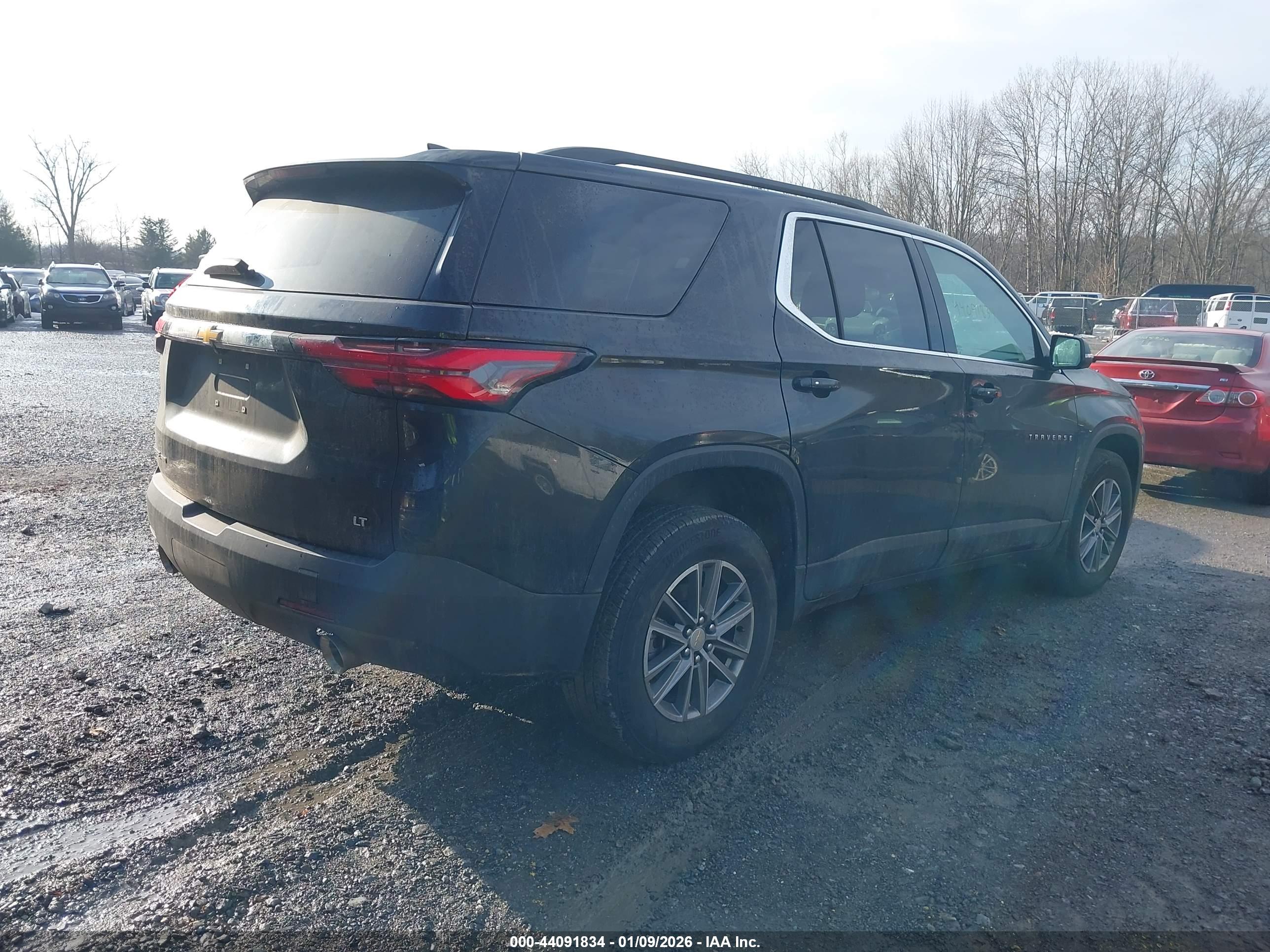 CHEVROLET TRAVERSE image 4