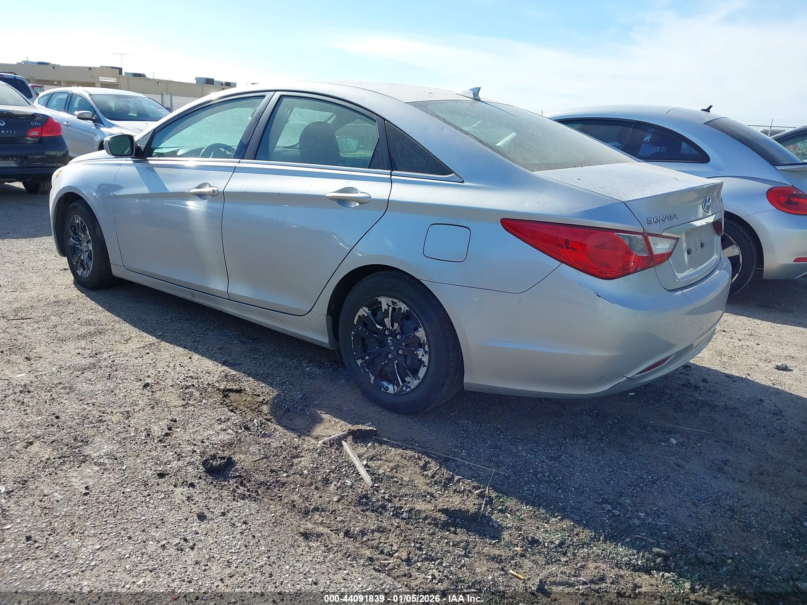 HYUNDAI SONATA image 3