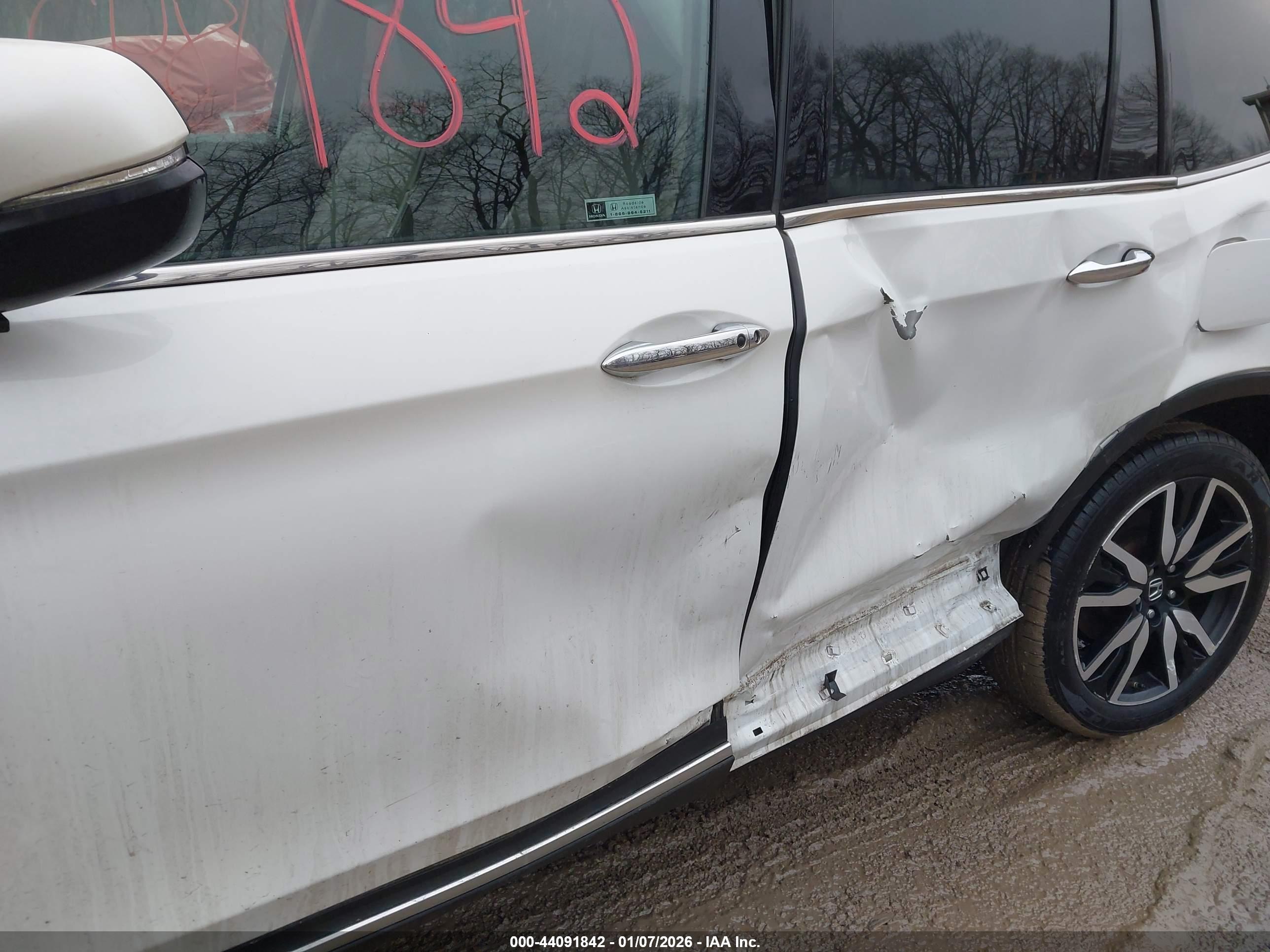 HONDA PILOT image 6