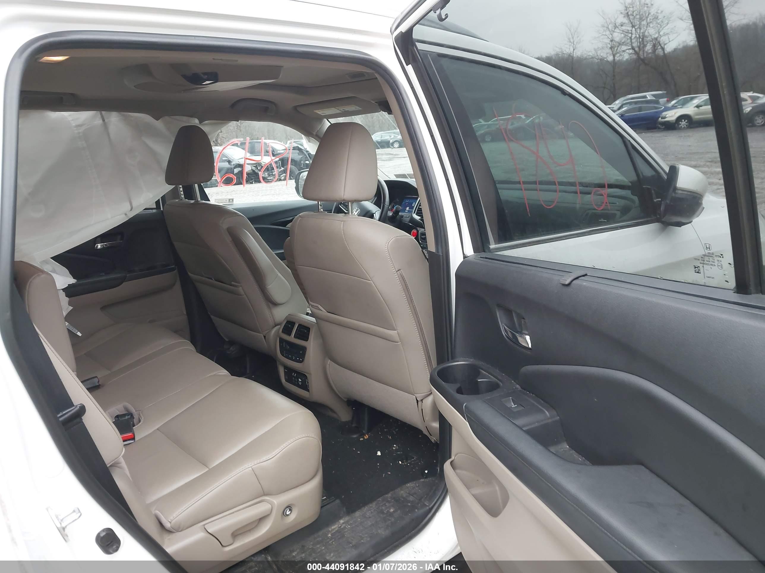 HONDA PILOT image 8