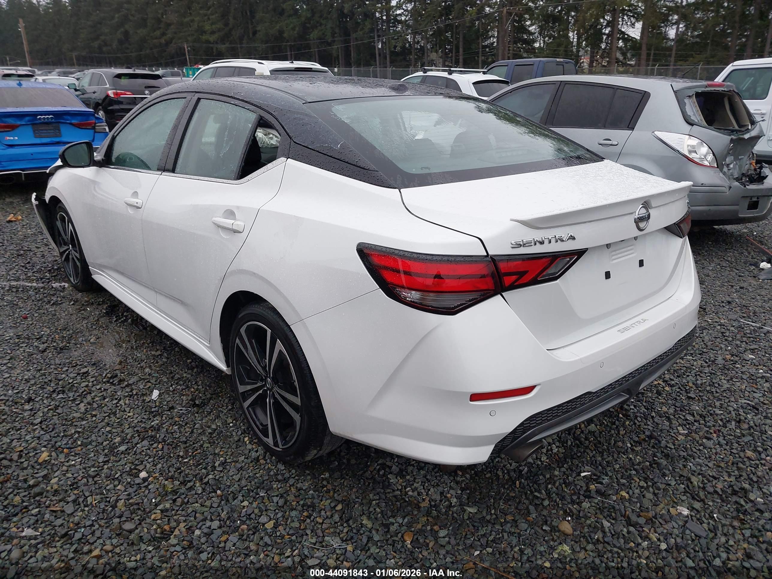 NISSAN SENTRA image 3